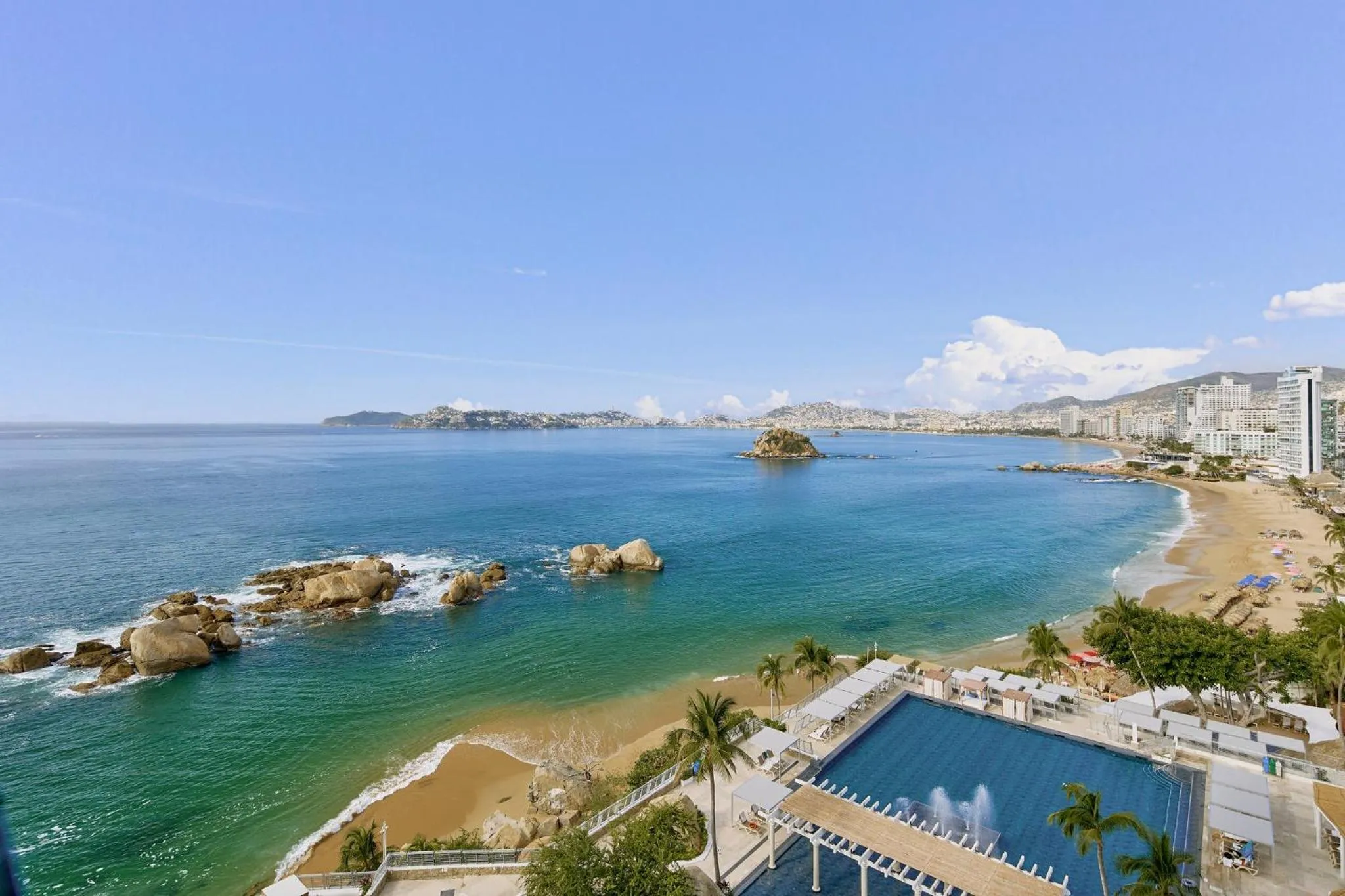 Swimming pool in Fiesta Americana Acapulco Villas