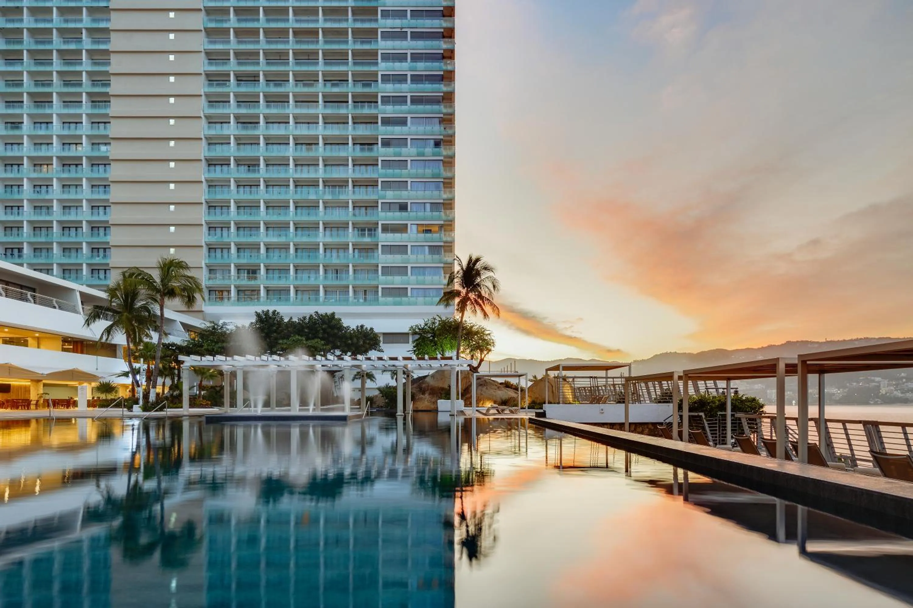 Pool view in Fiesta Americana Acapulco Villas