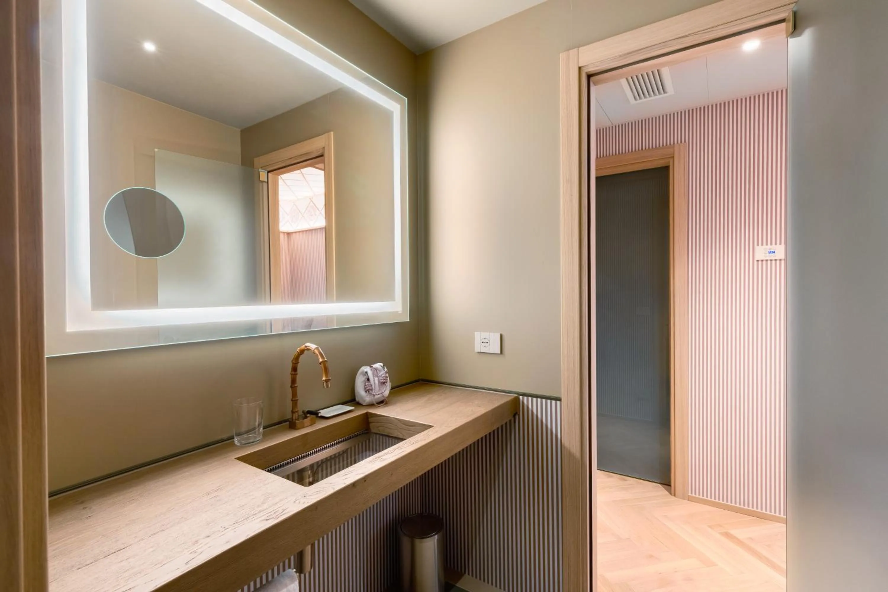 Bathroom in QC Room Milano Porta Romana