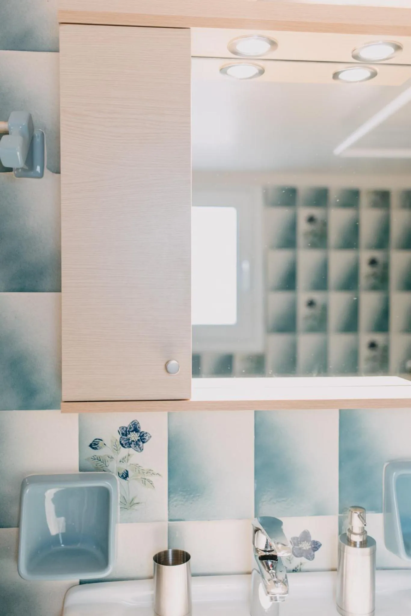 Bathroom in BEST HOUSE, DECK APRTM., OLD PORT OF PATRAS