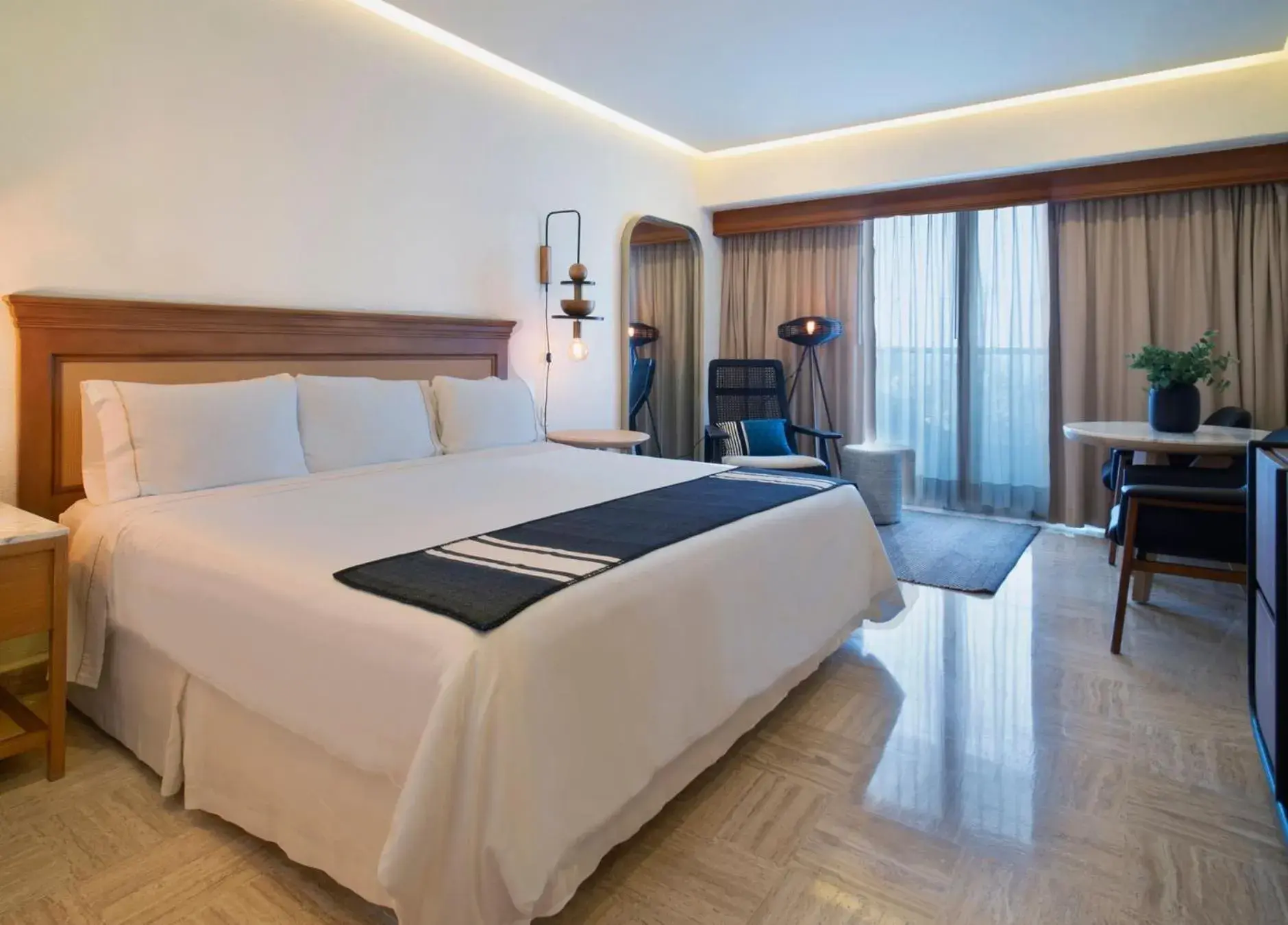 Superior Deluxe, 1 King, Partial Ocean View in Fiesta Americana Puerto Vallarta All Inclusive & Spa Superior Deluxe, 1 King, Partial Ocean View in Fiesta Americana Puerto Vallarta All Inclusive & Spa