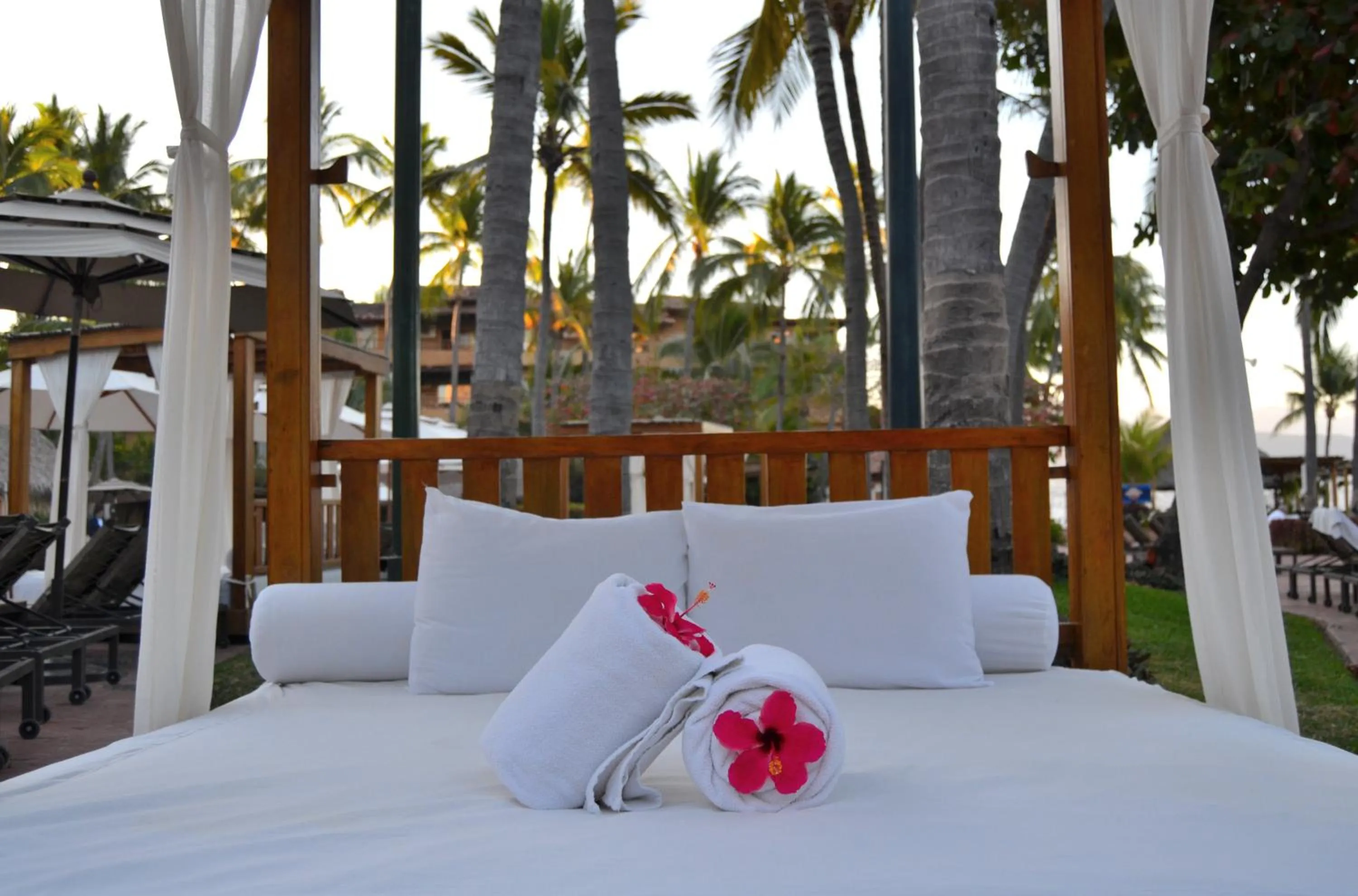 Beach, Bed in Fiesta Americana Puerto Vallarta All Inclusive & Spa
