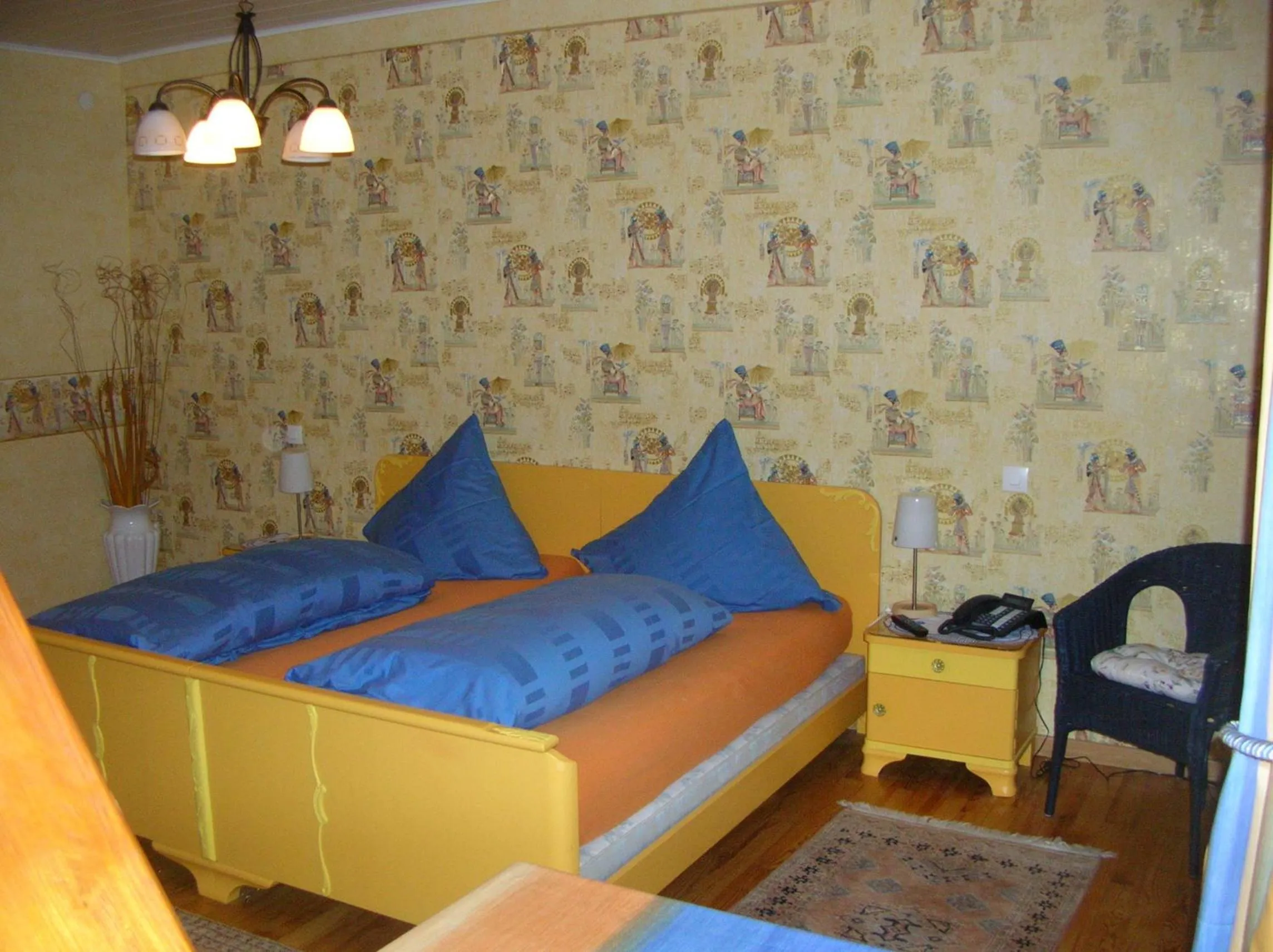 Photo of the whole room, Bed in Hotel-Restaurant du Windstein