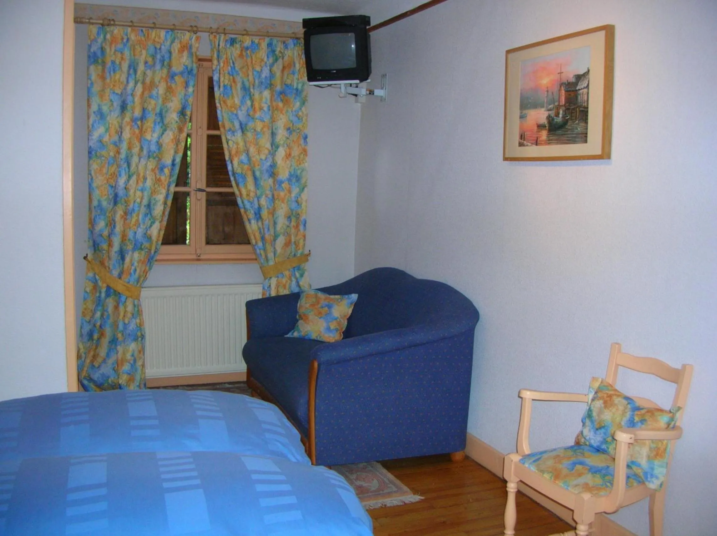 Photo of the whole room, Bed in Hotel-Restaurant du Windstein