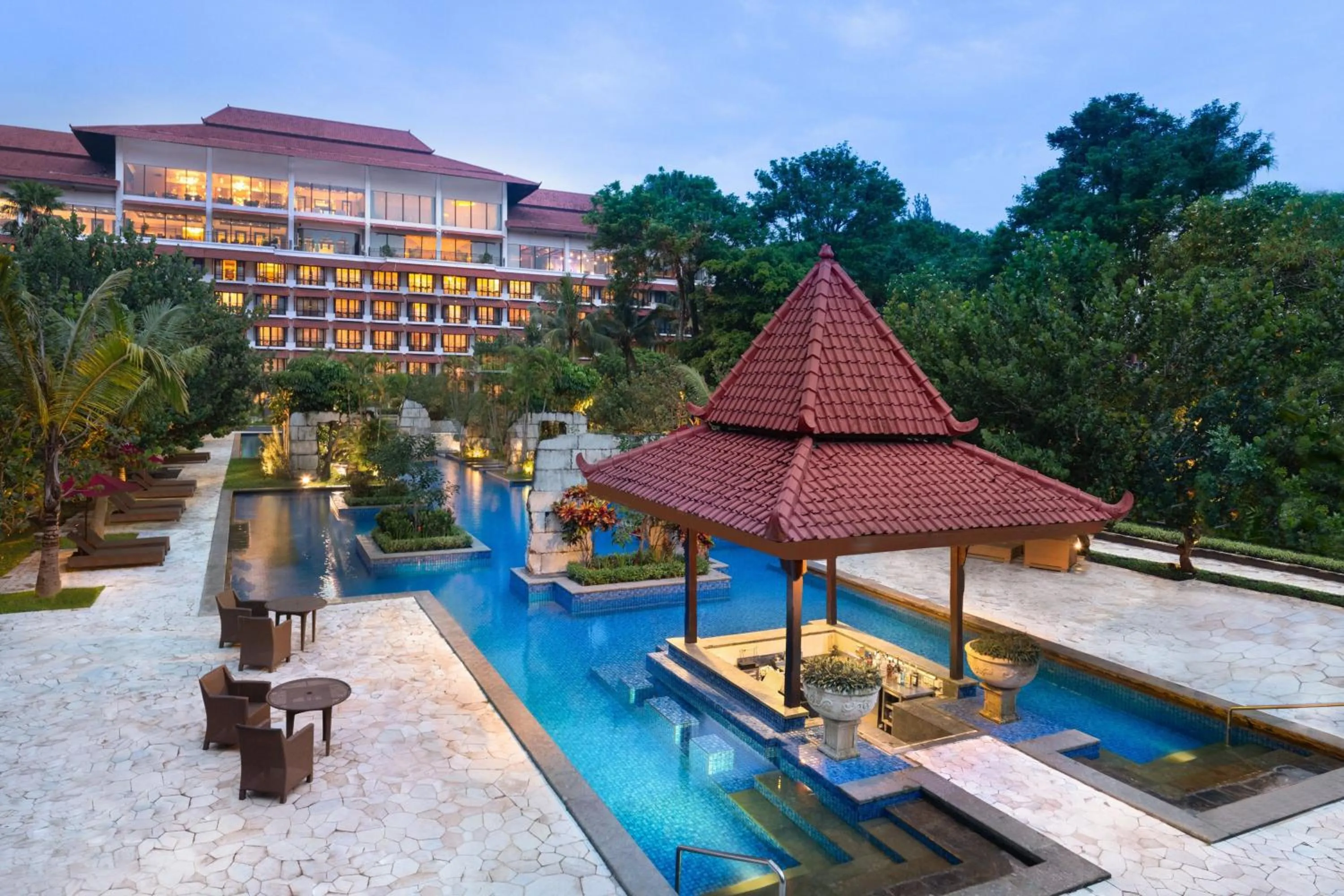 Swimming pool in Mustika Yogyakarta Resort and Spa