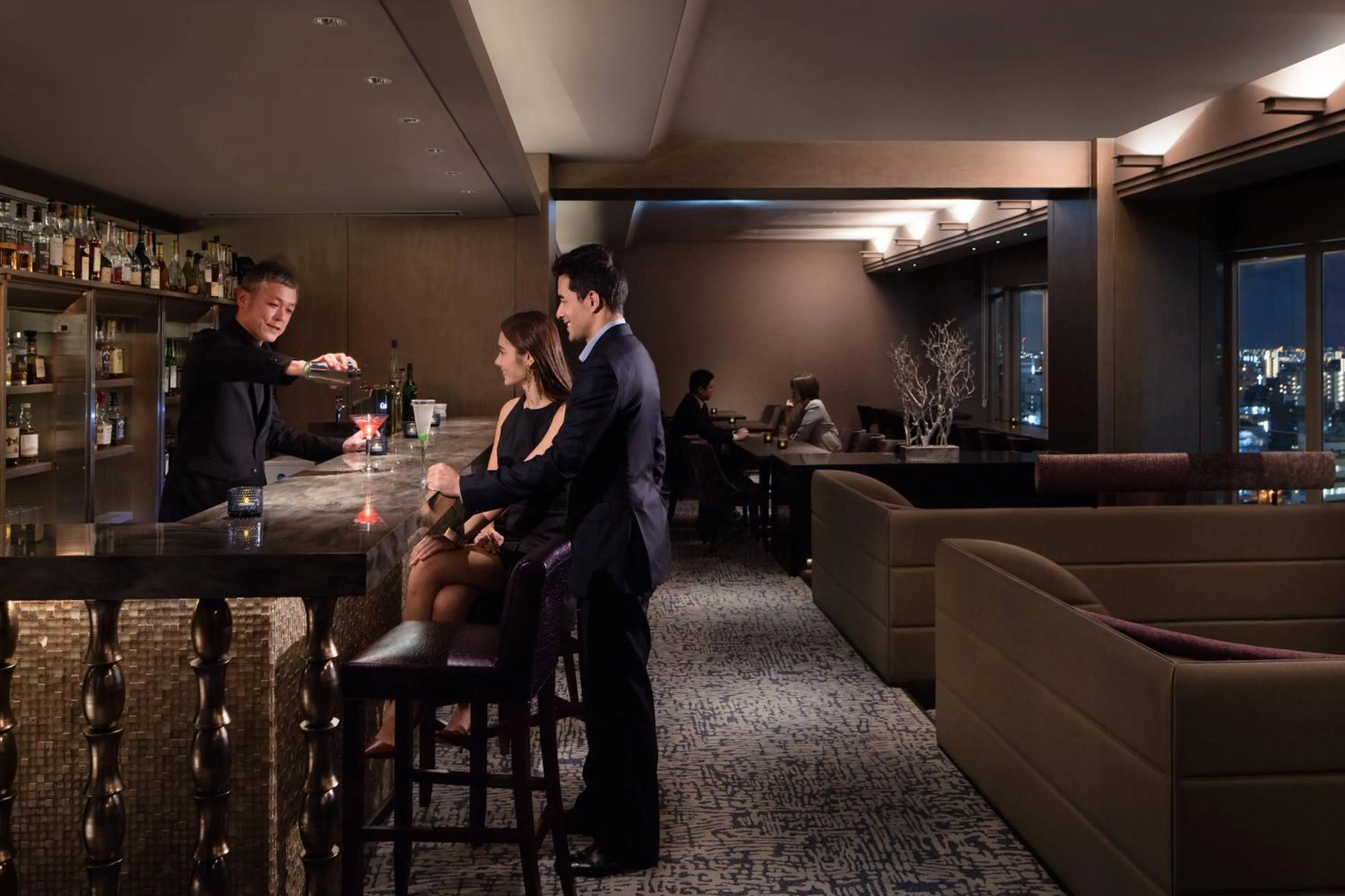 Lounge or bar in Courtyard by Marriott Shin-Osaka Station