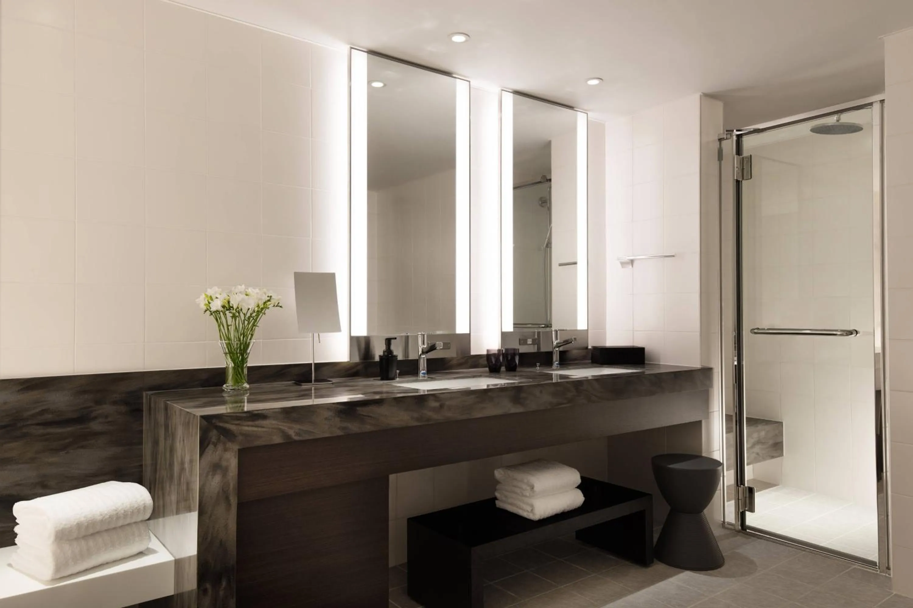 Bathroom in Courtyard by Marriott Shin-Osaka Station