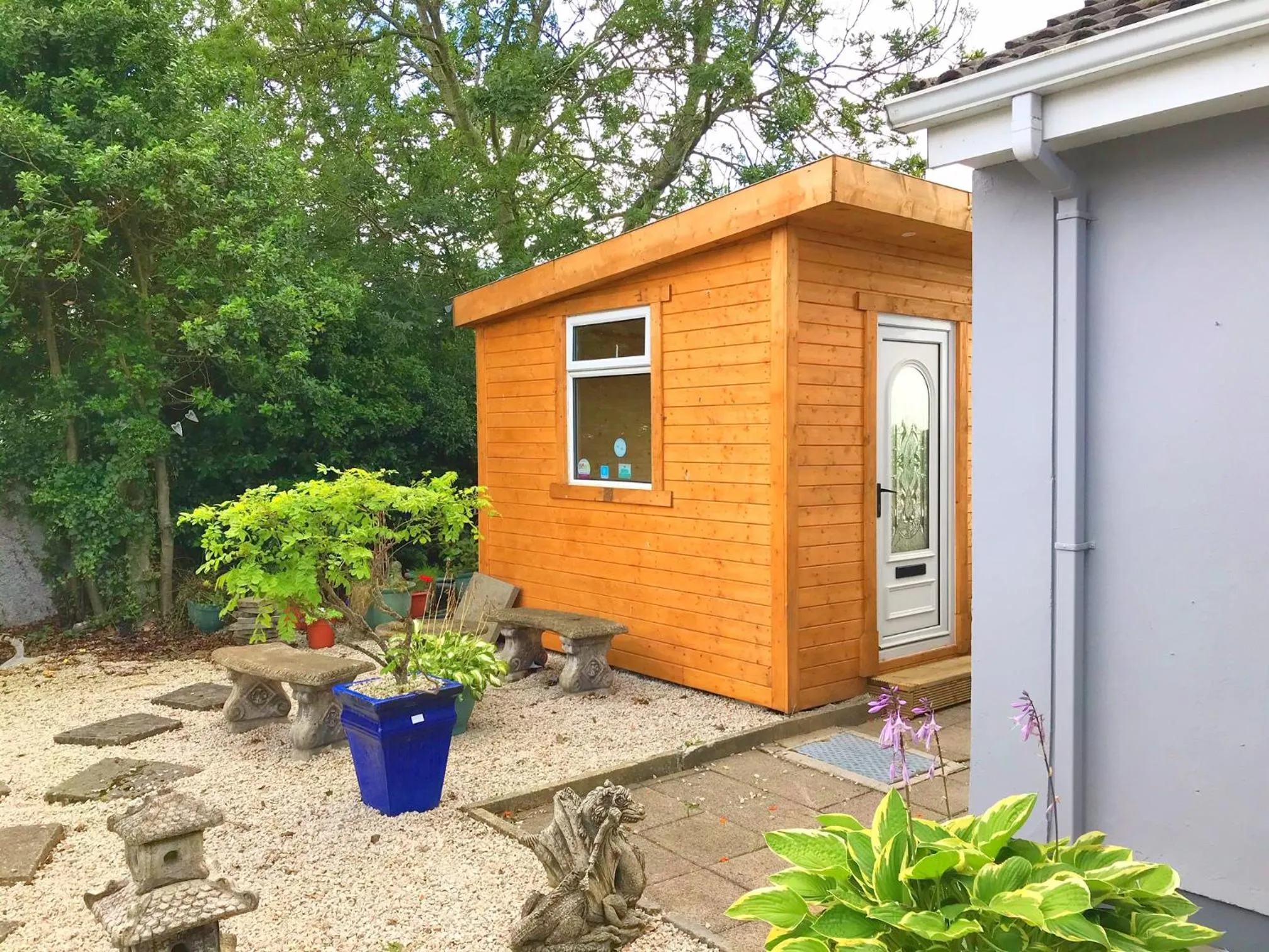 Garden in Elagh View Bed & Breakfast