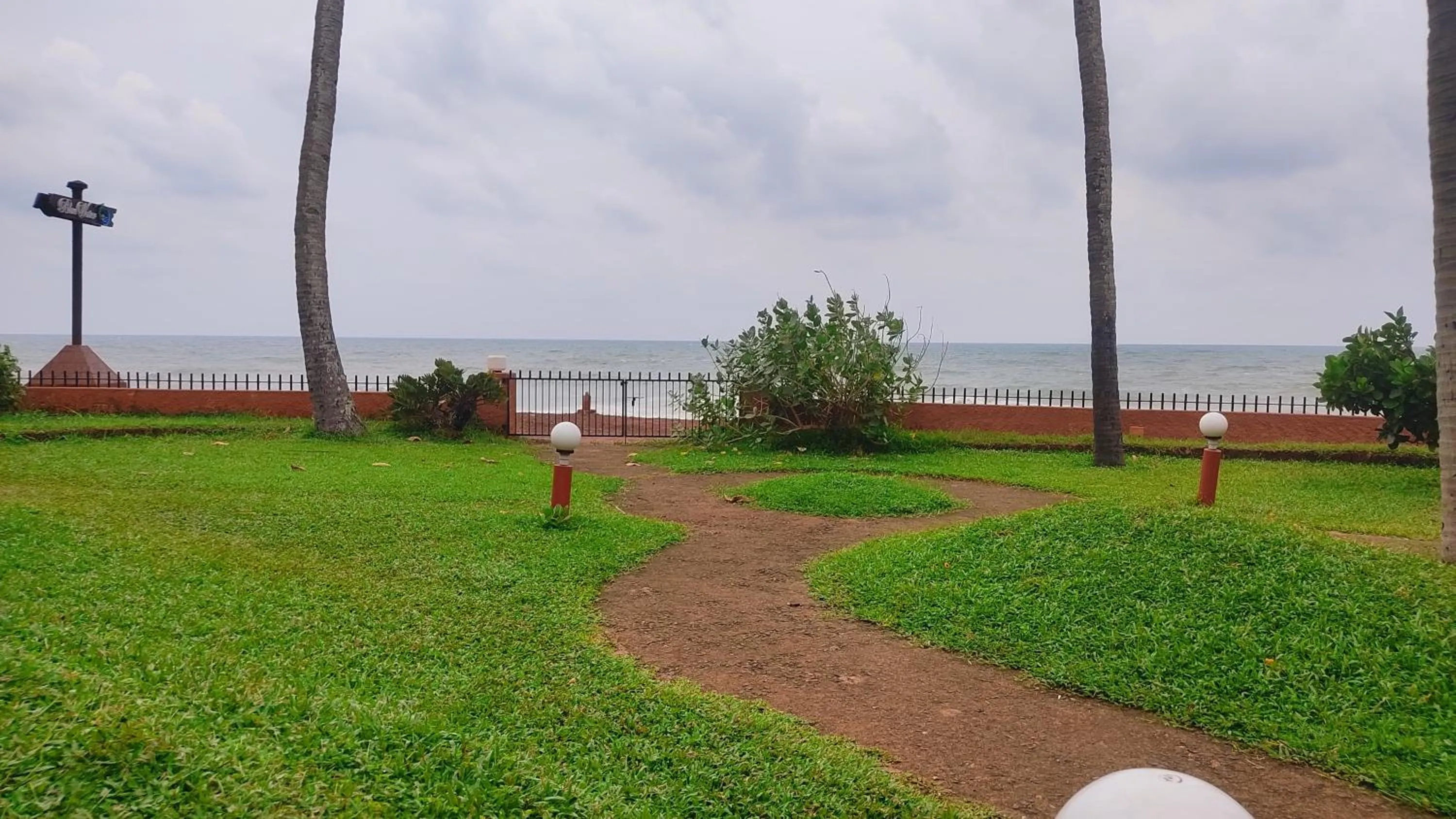 Blue Water Beach Resort