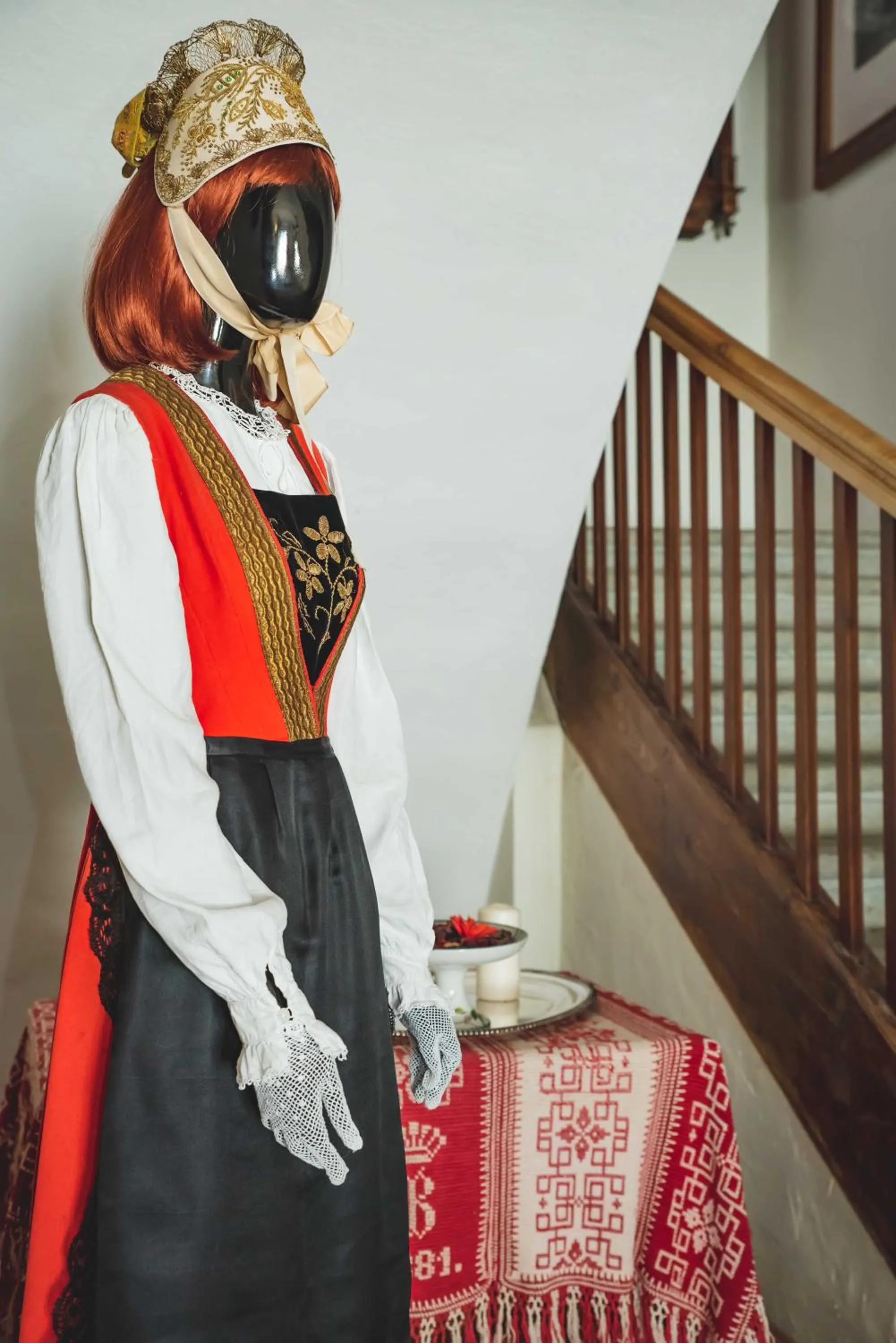 Decorative detail in Hotel La Villa della Regina