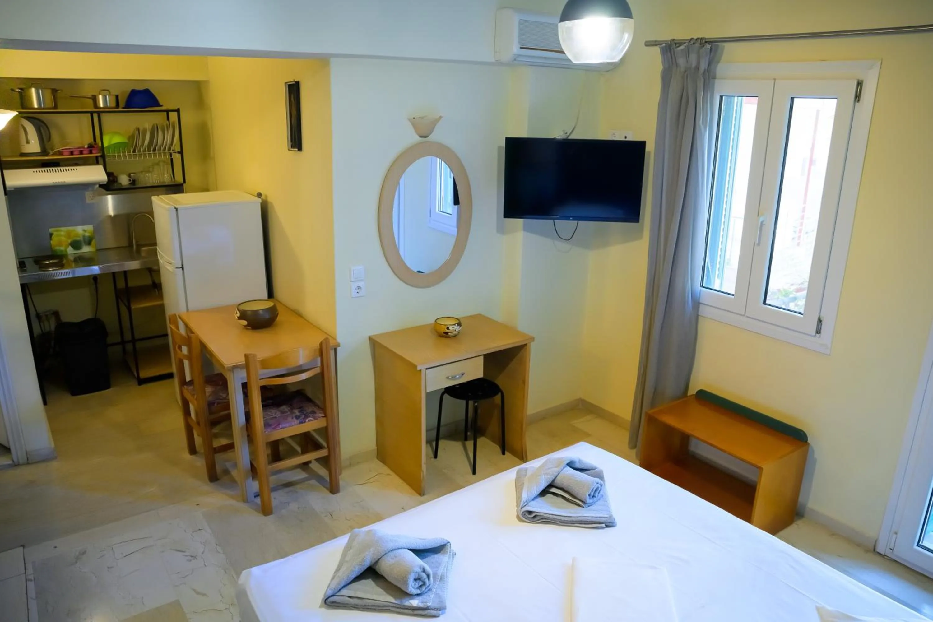 Photo of the whole room, Bed in Ionian Paradise