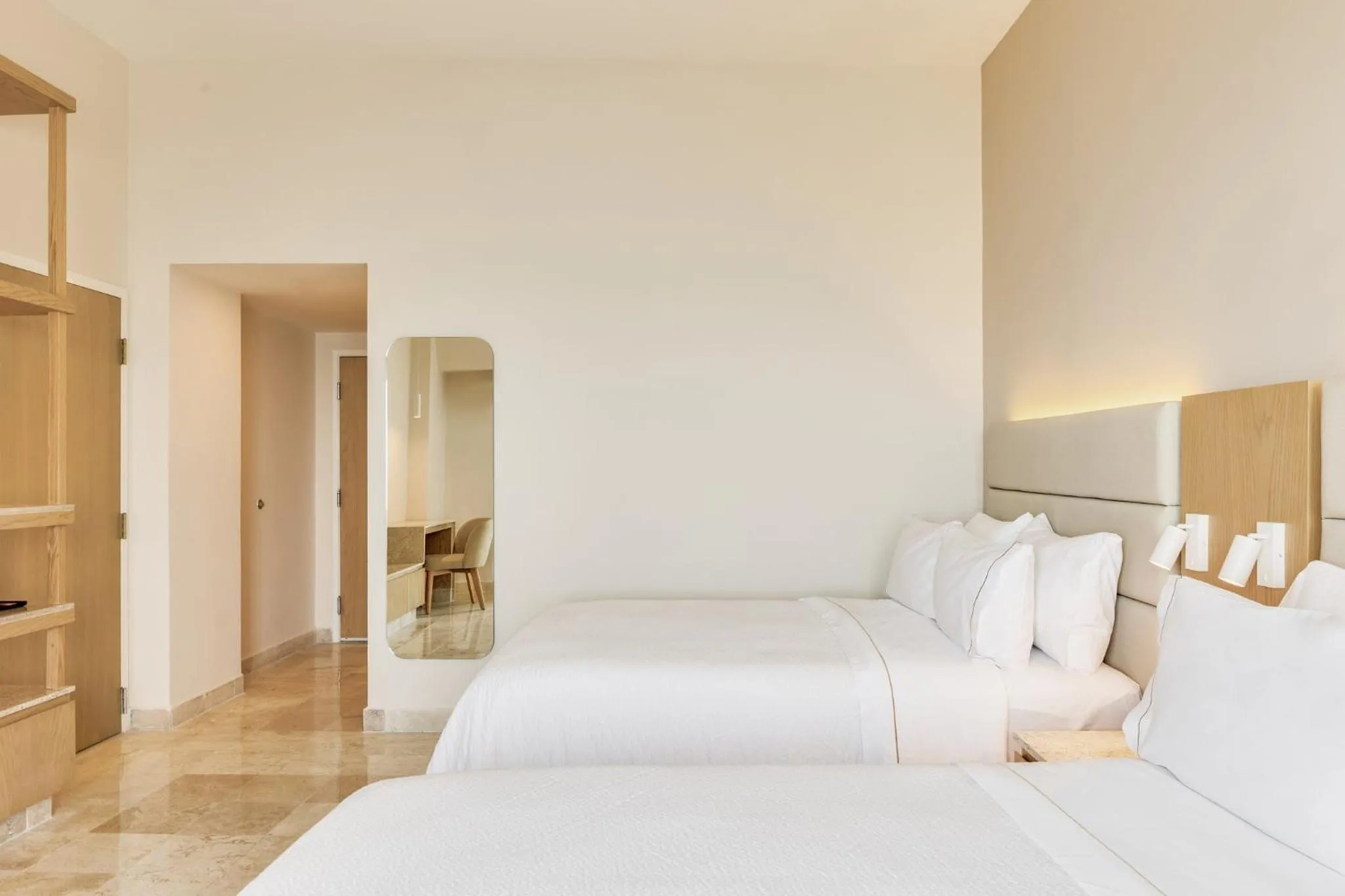 Photo of the whole room, Bed in Fiesta Inn Veracruz Boca Del Rio