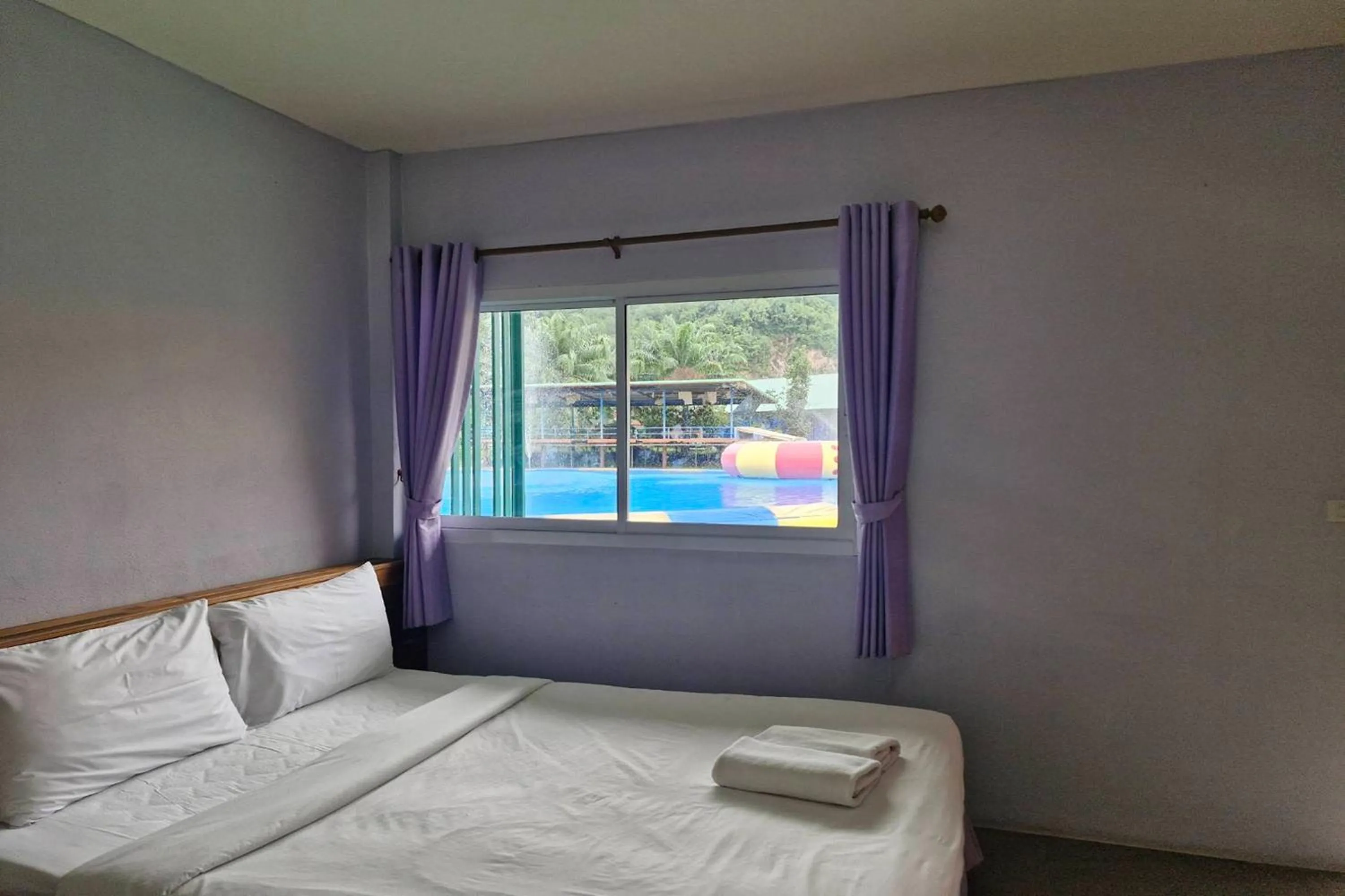 Bed in Tontarn Resort and Spa