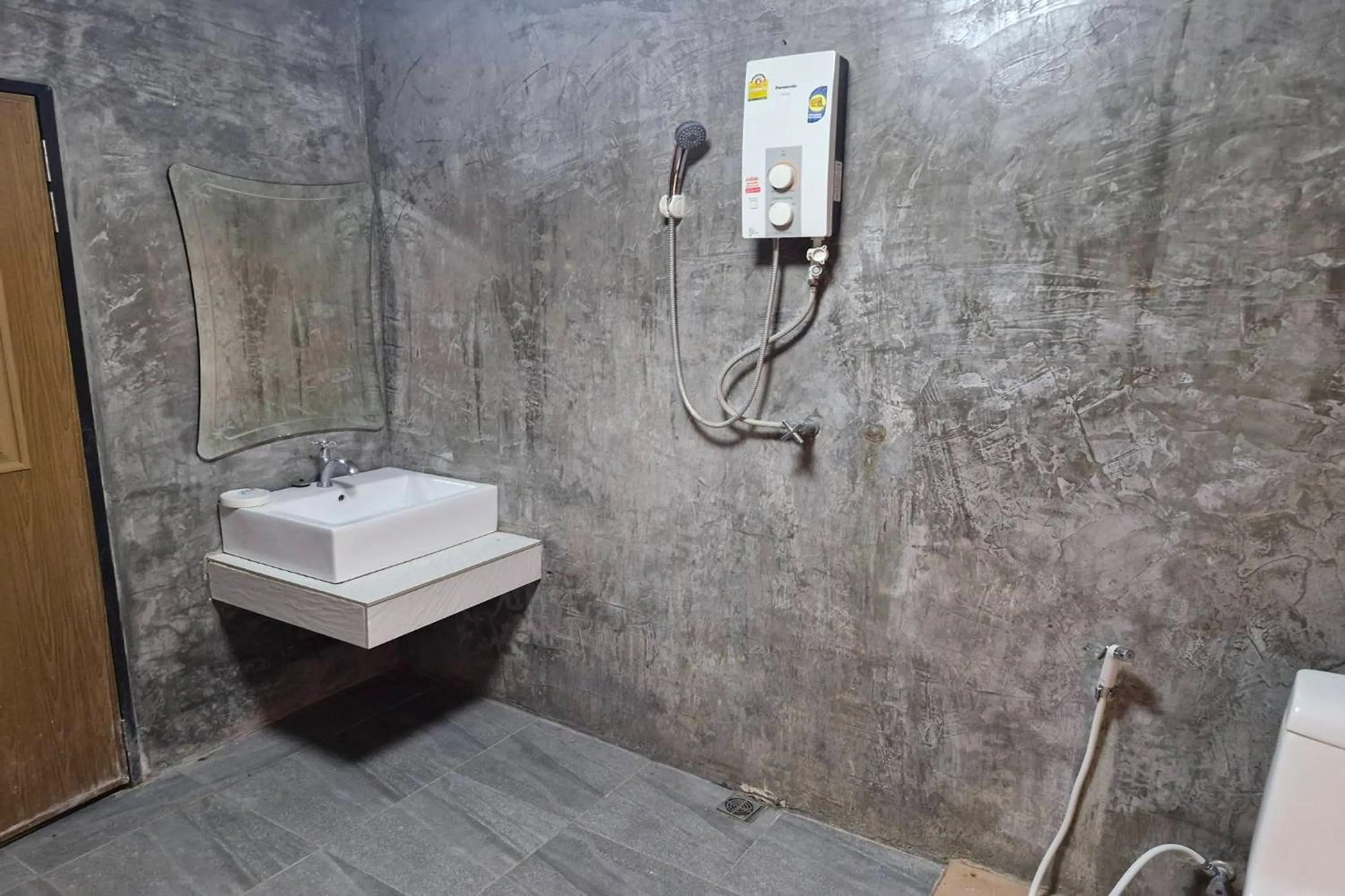 Shower in Tontarn Resort and Spa