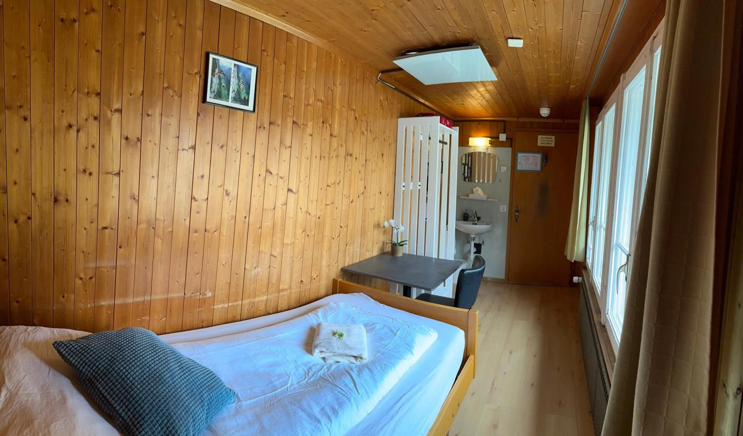 Single Room with Shared Bathroom - single occupancy in Hotel Hornerpub