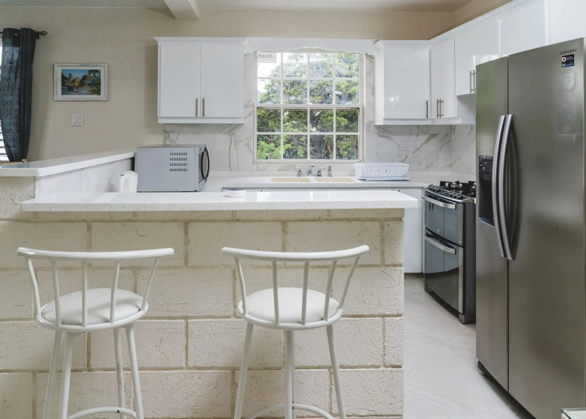Ez Living Apartments