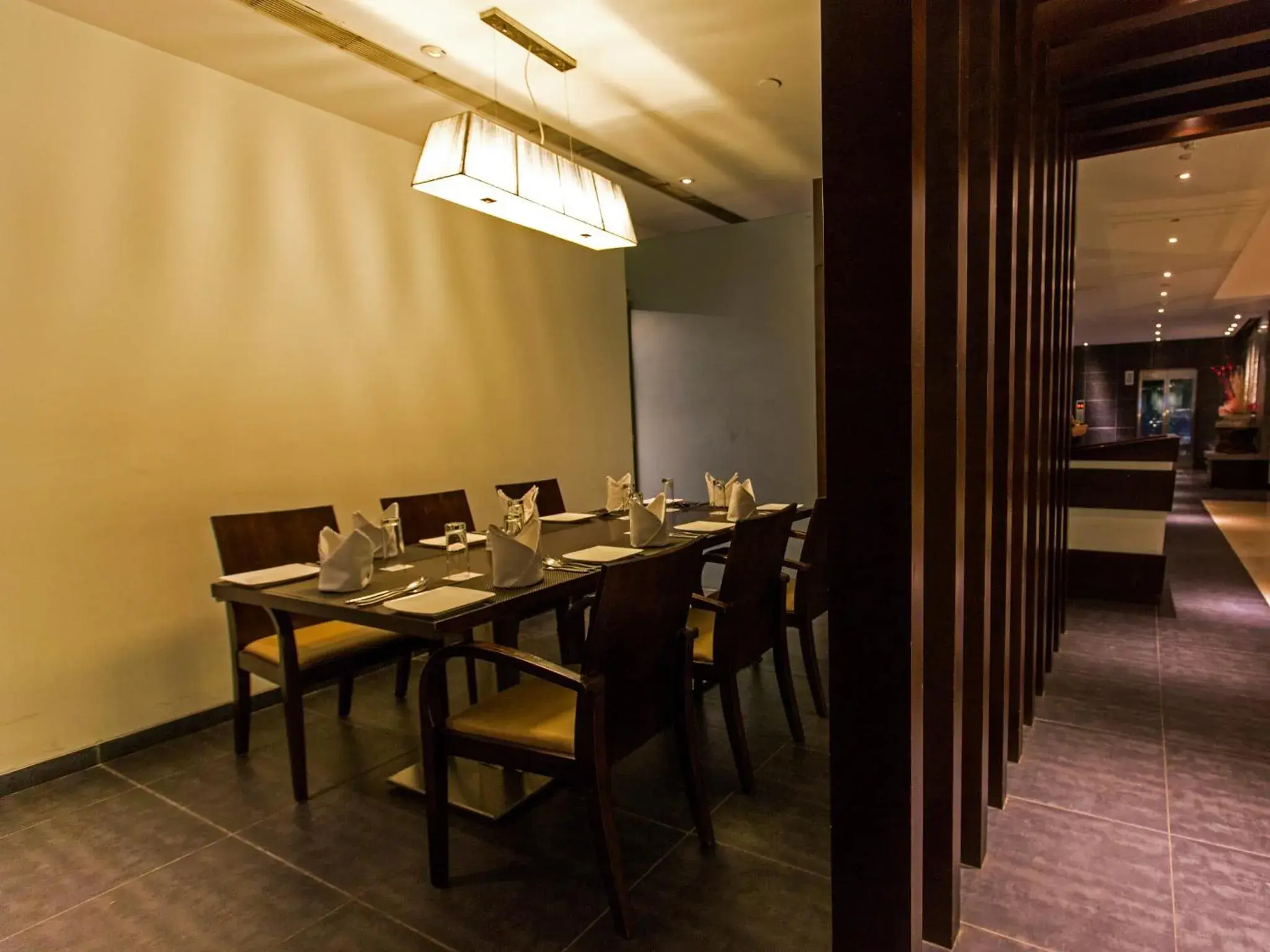 Restaurant/places to eat in Ramee Grand Hotel and Spa, Pune Restaurant/places to eat in Ramee Grand Hotel and Spa, Pune