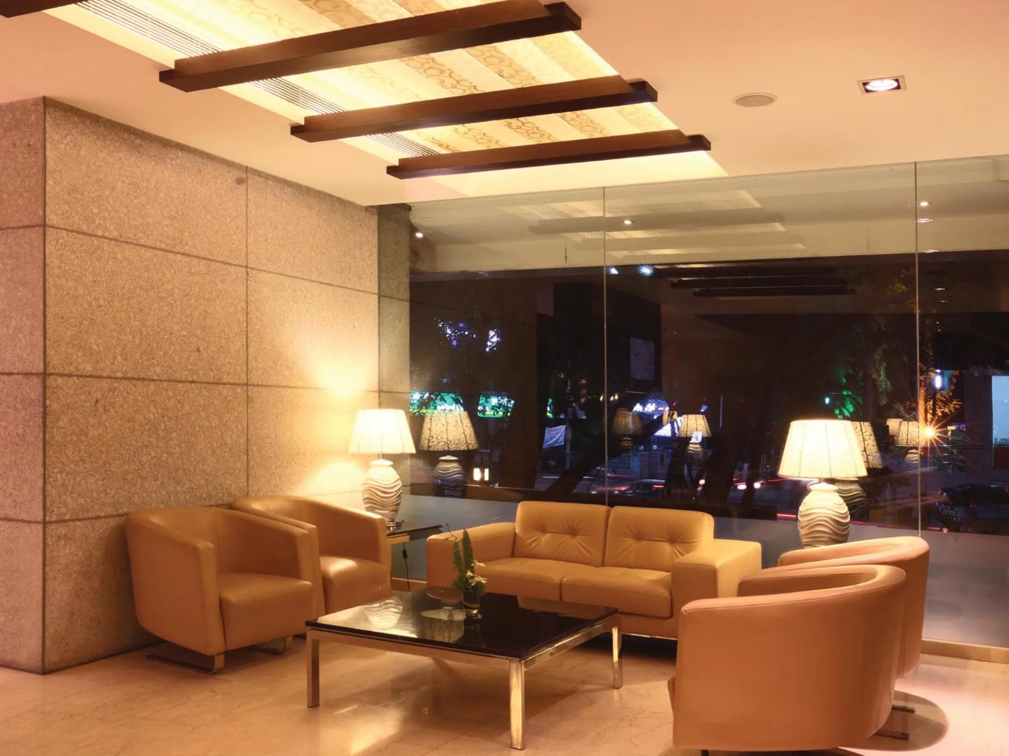 Lobby or reception in Ramee Grand Hotel and Spa, Pune