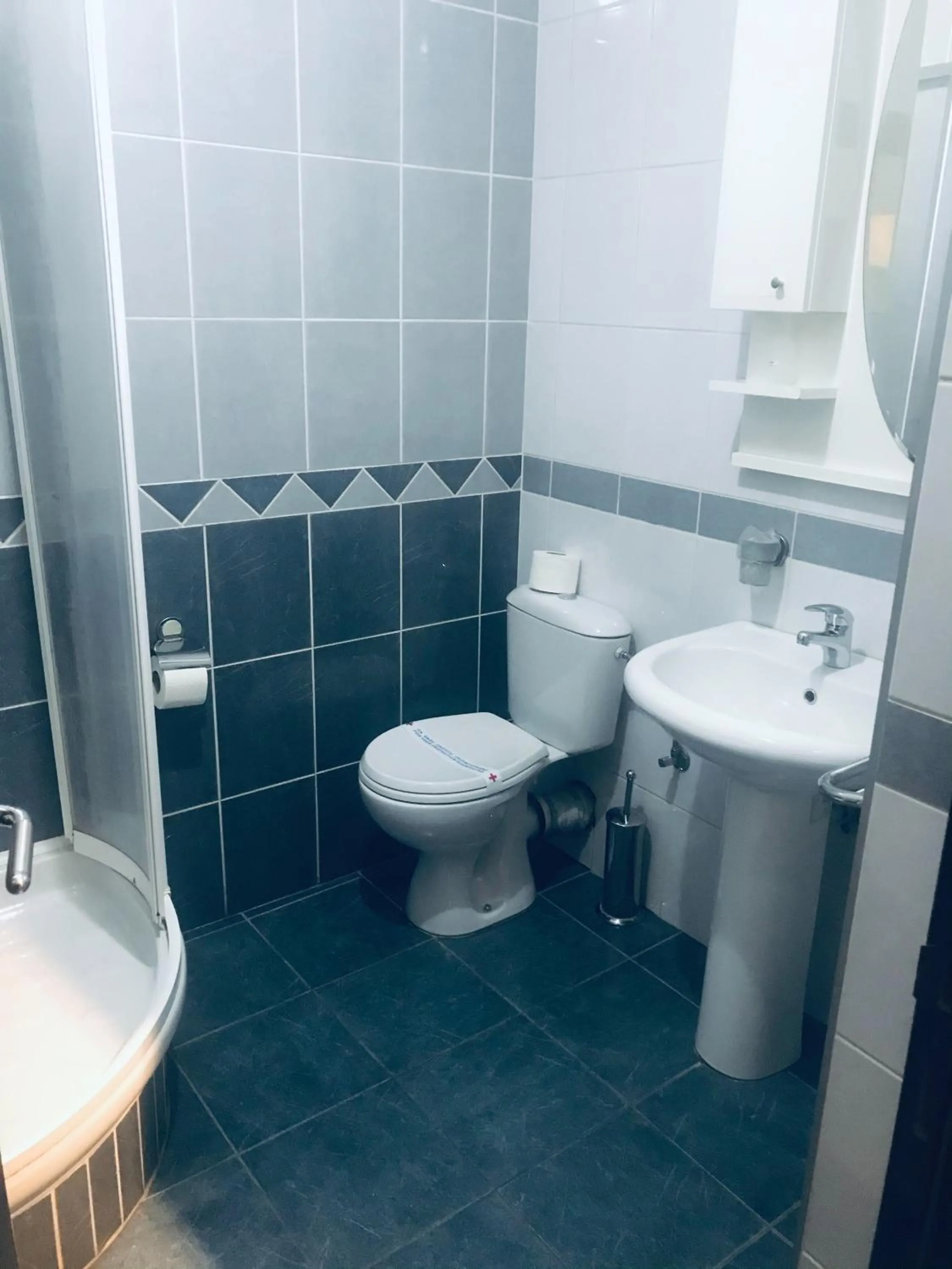 Shower in Garni hotel King