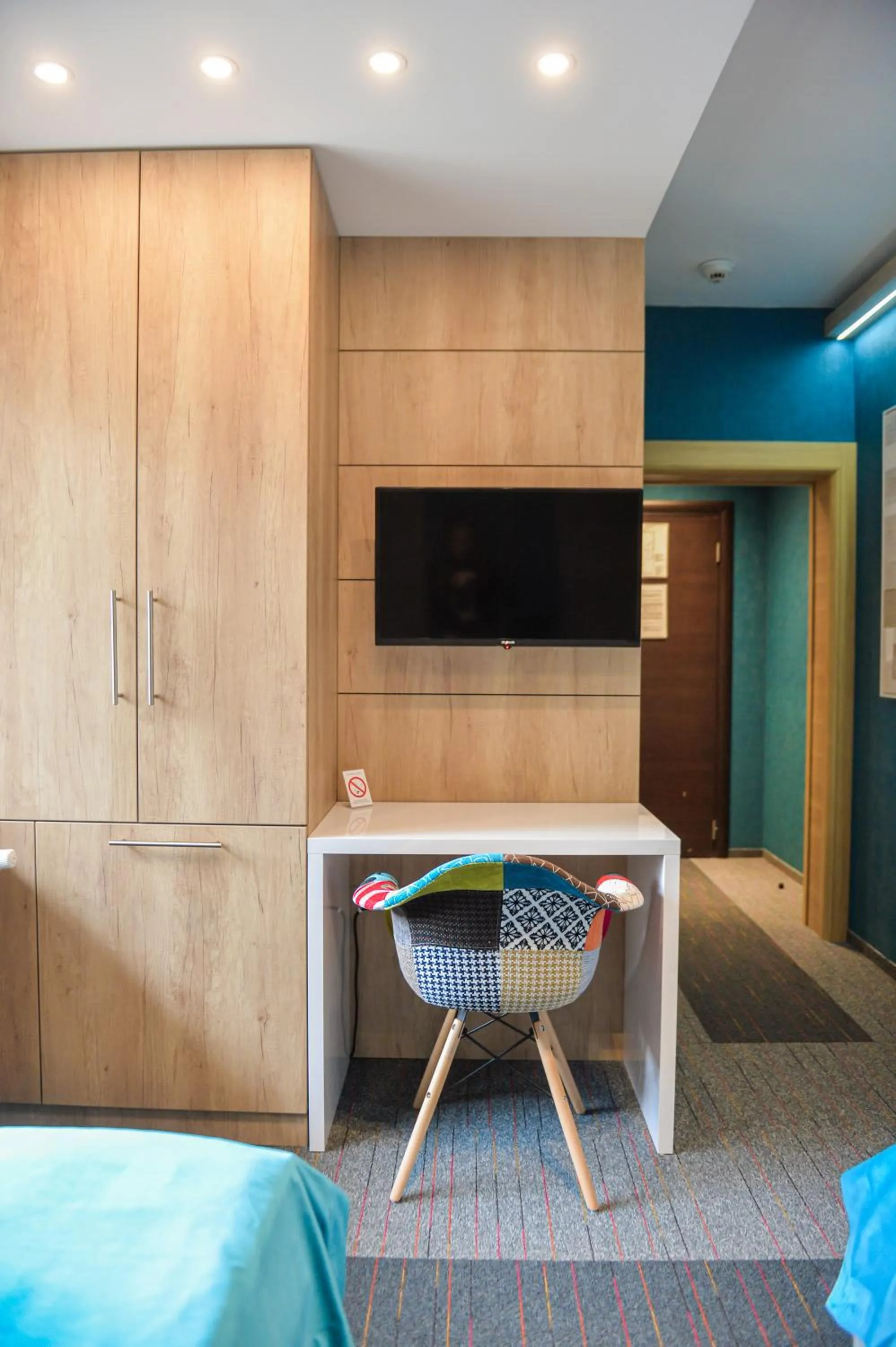 TV and multimedia, Bed in Garni hotel King