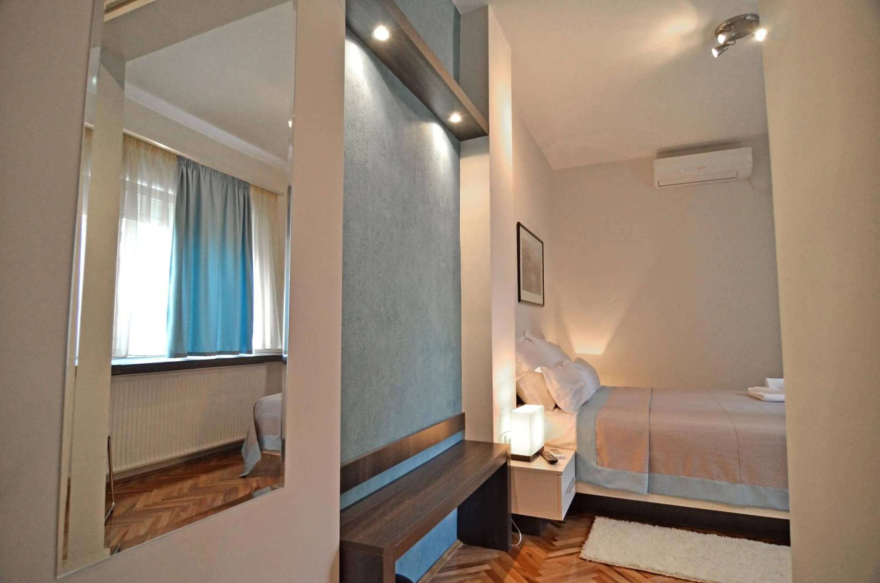 Bed in Garni hotel King