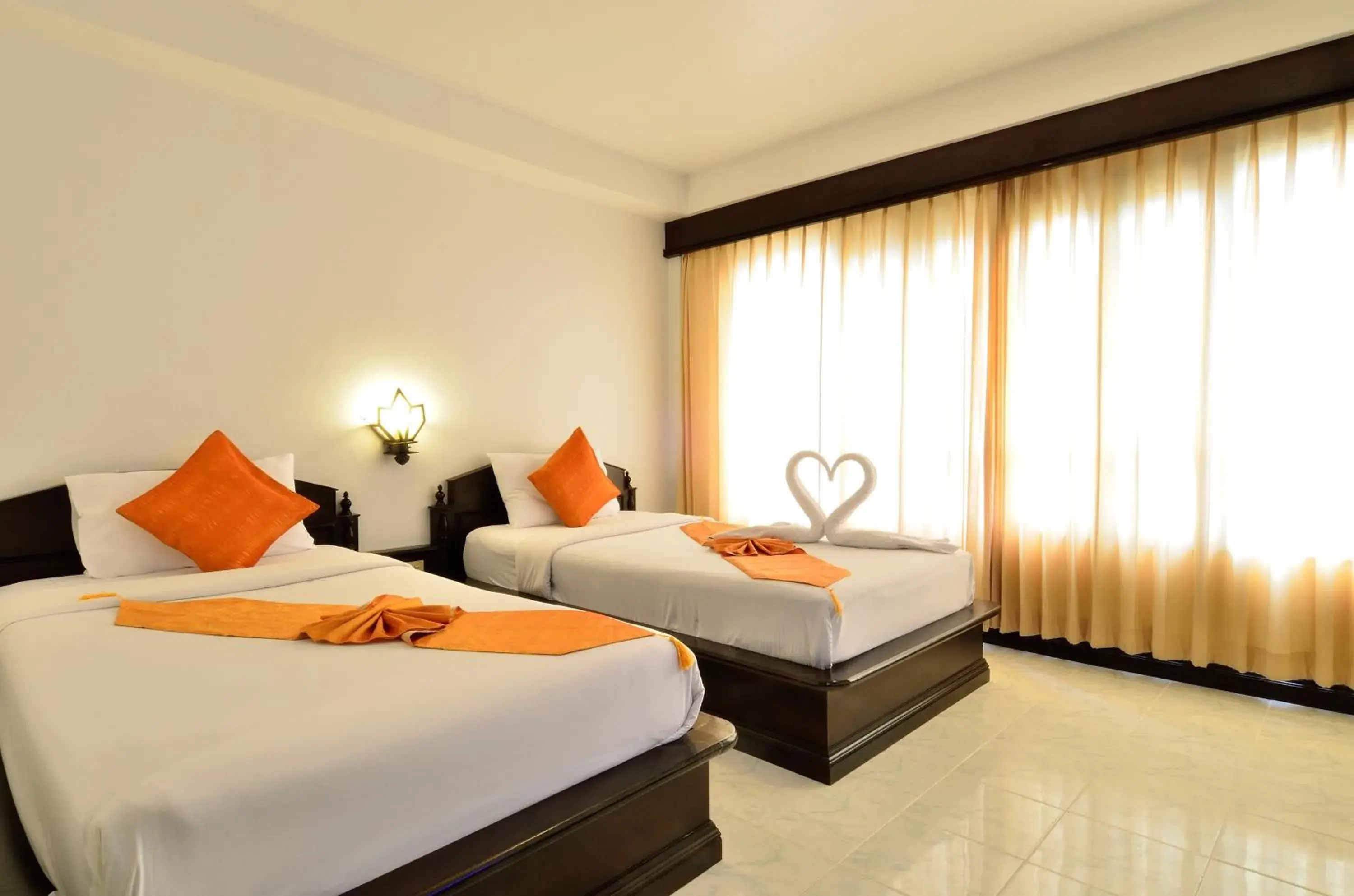 Bed in Samui First House Hotel Bed in Samui First House Hotel