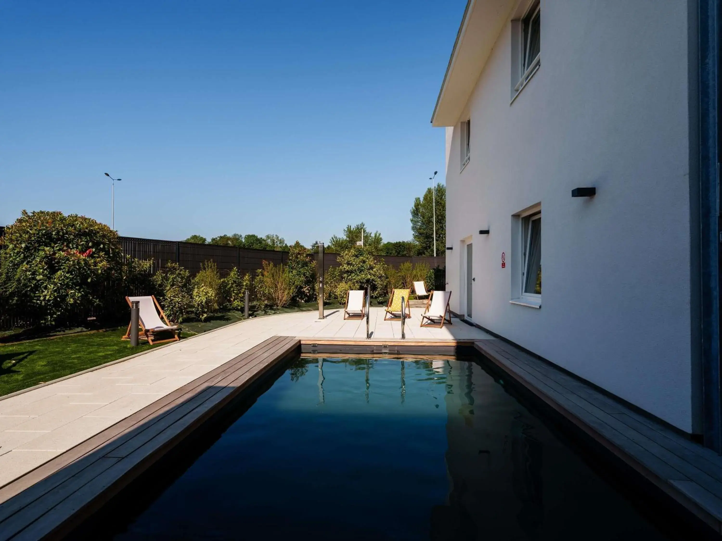 Pool view in ibis budget Strasbourg Sud Illkirch Pool view in ibis budget Strasbourg Sud Illkirch