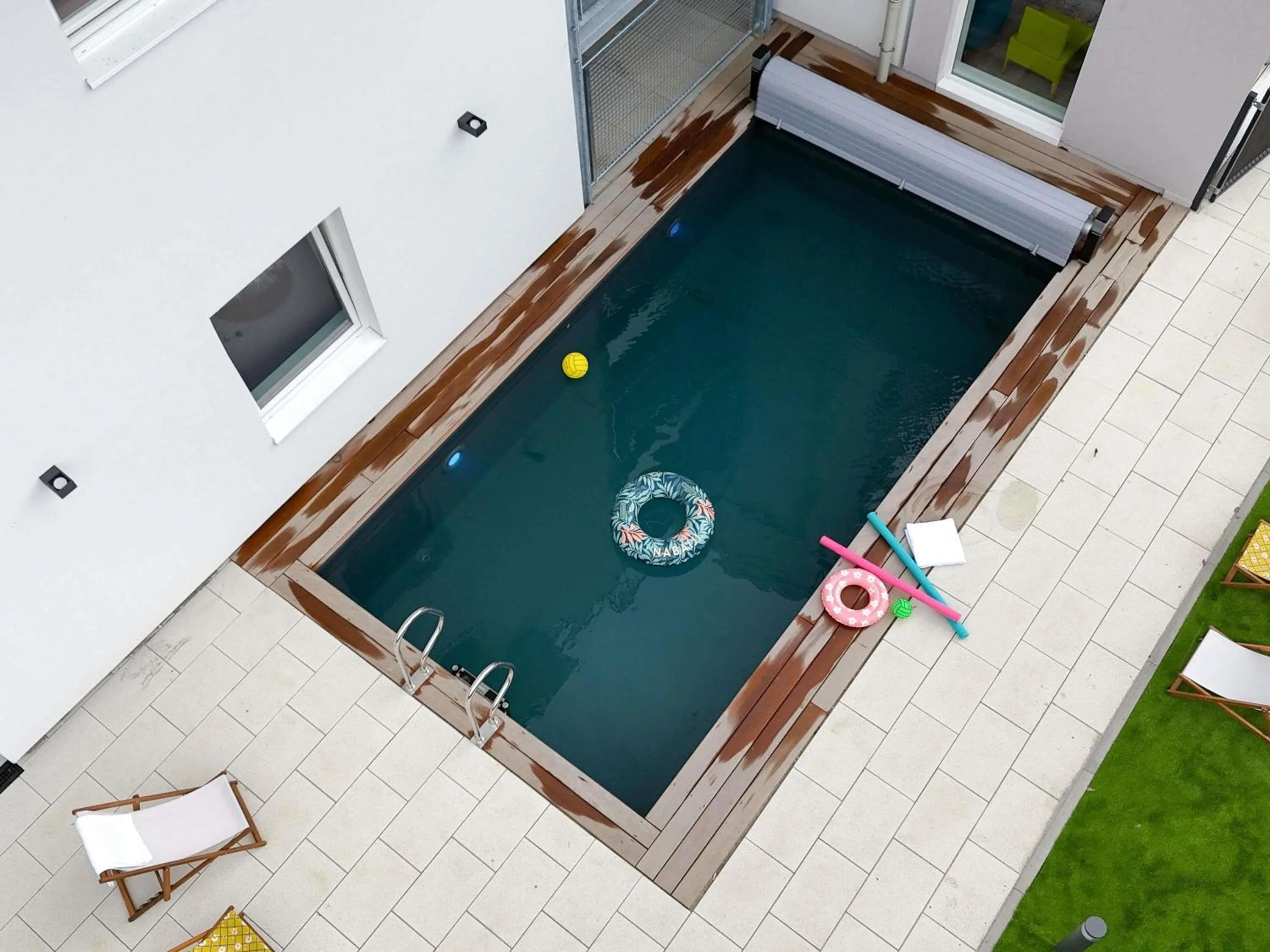 Pool view in ibis budget Strasbourg Sud Illkirch