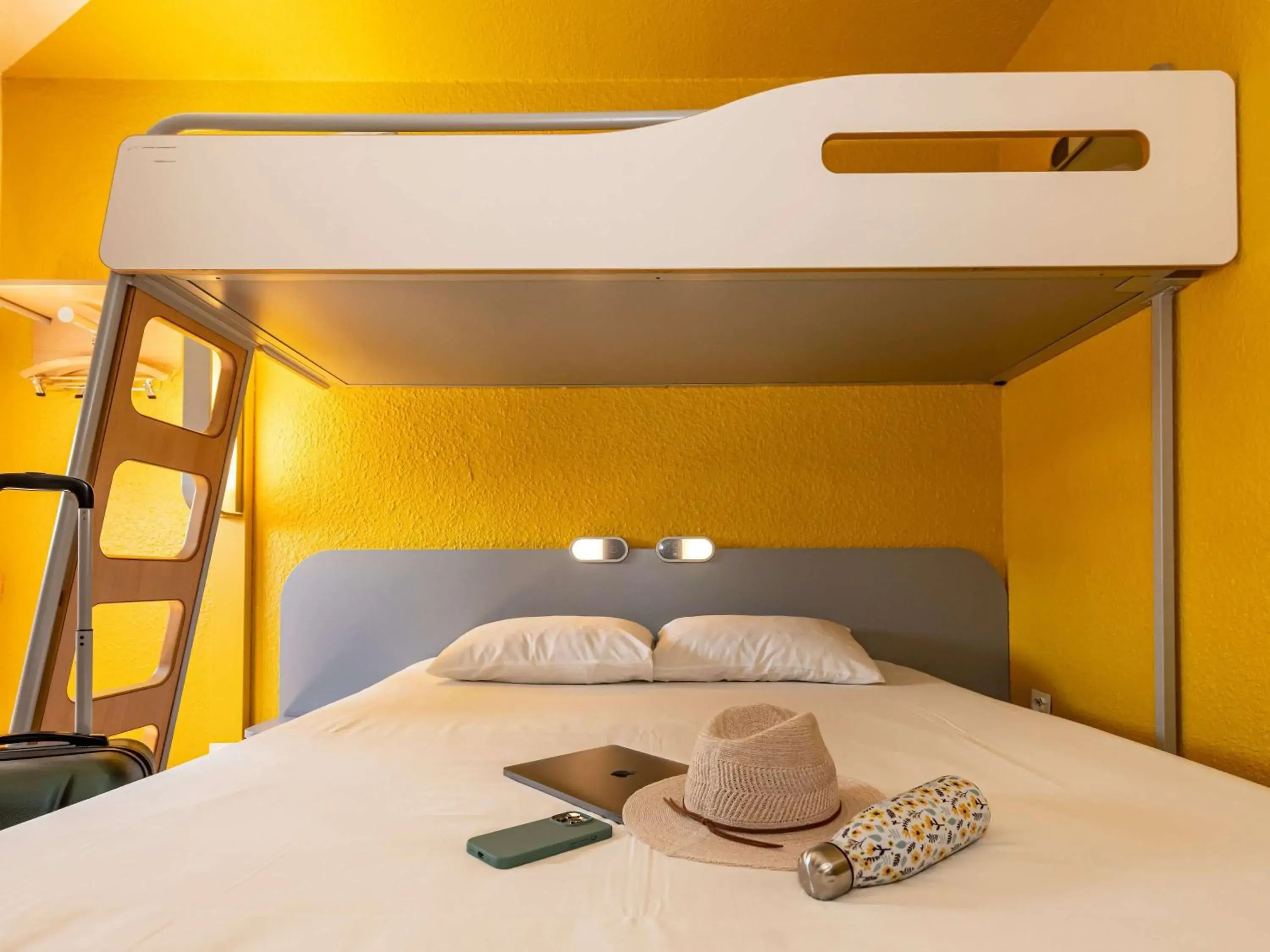 Bedroom, Bed in ibis budget Strasbourg Sud Illkirch Bedroom, Bed in ibis budget Strasbourg Sud Illkirch