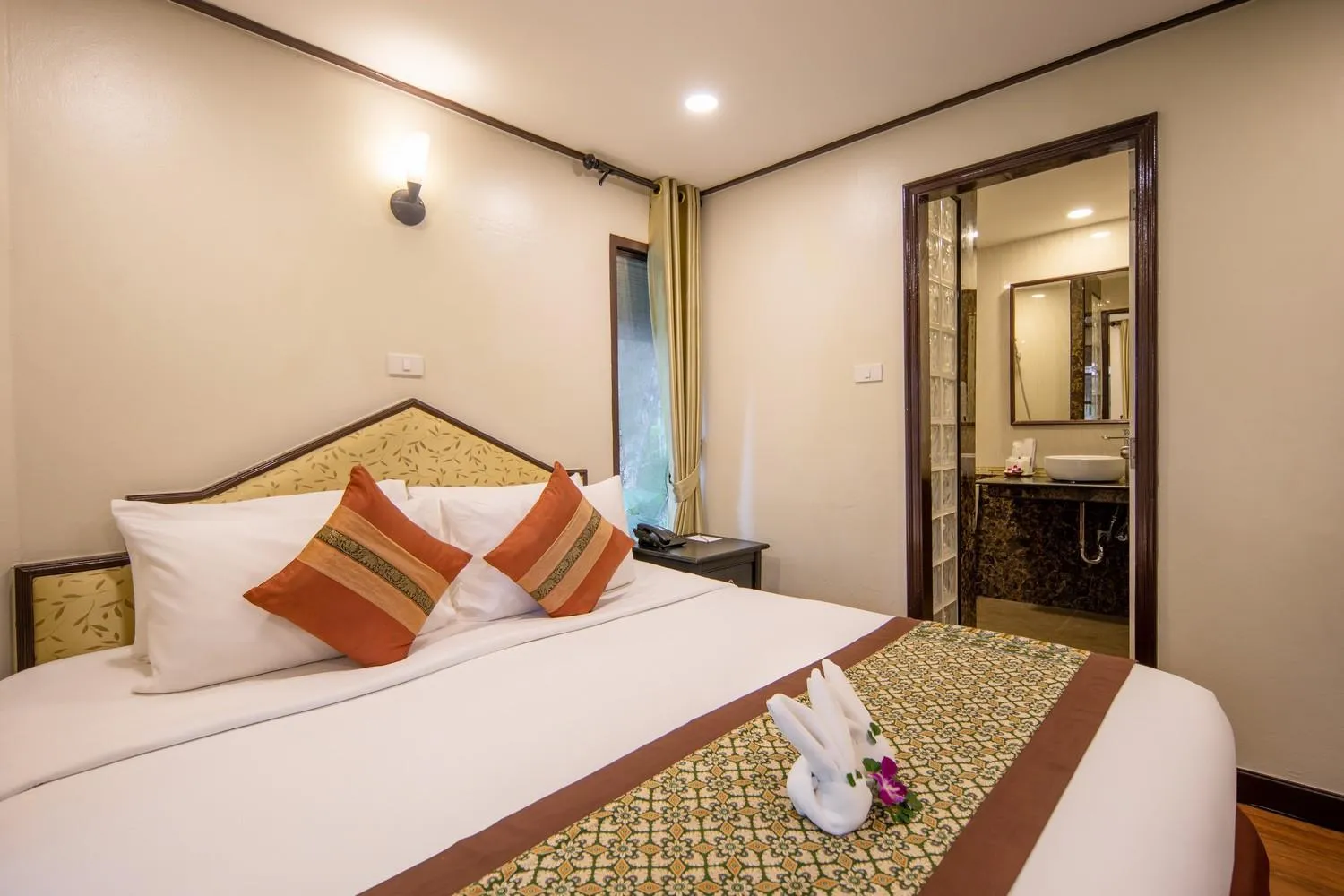 Bedroom, Bed in Princess Kamala Beachfront Hotel - SHA Extra Plus