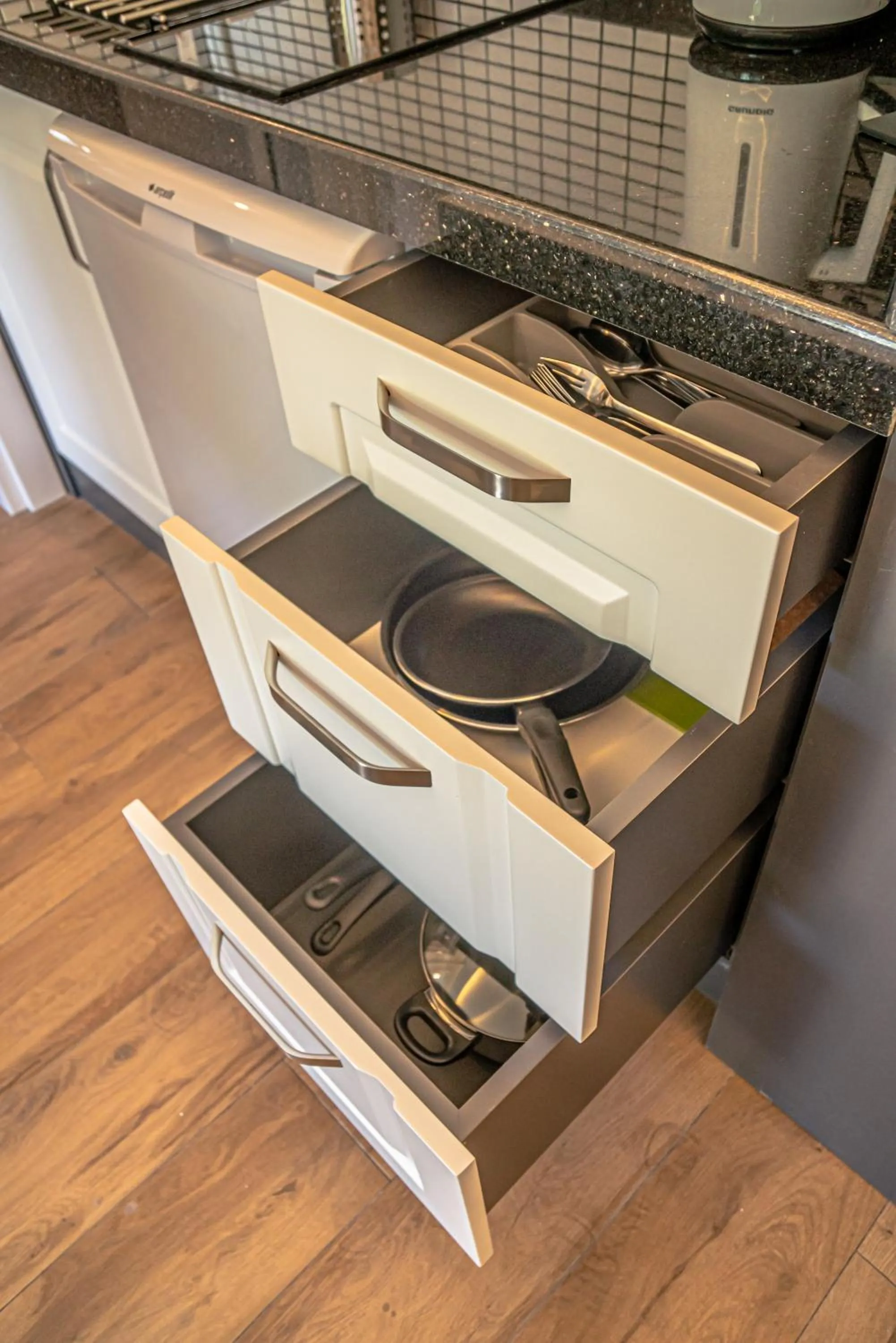 Coffee/tea facilities in Camyuva Beach Hotel