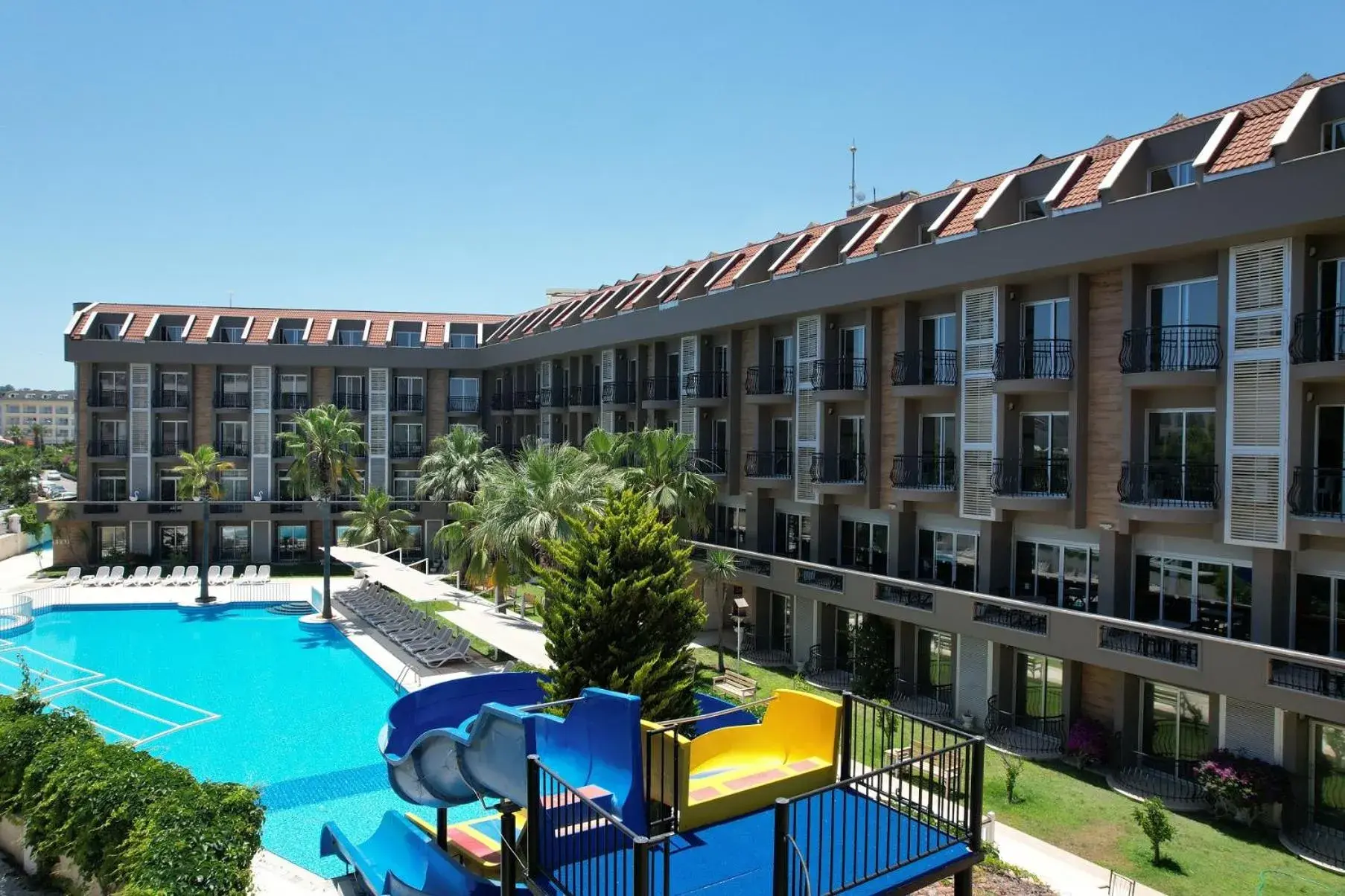 Property building in Camyuva Beach Hotel Property building in Camyuva Beach Hotel