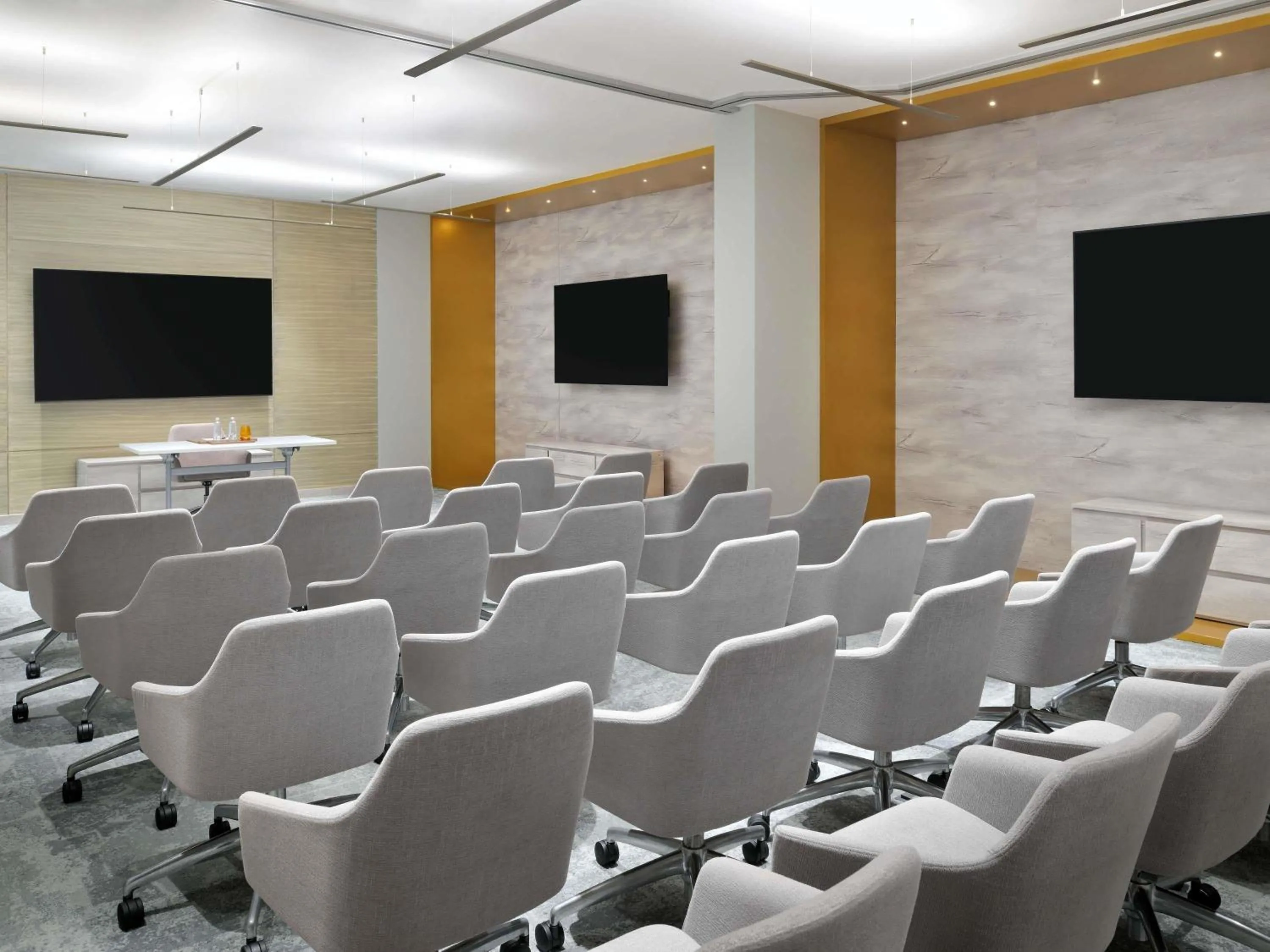 Meeting/conference room in Mövenpick Hotel Tahlia Jeddah
