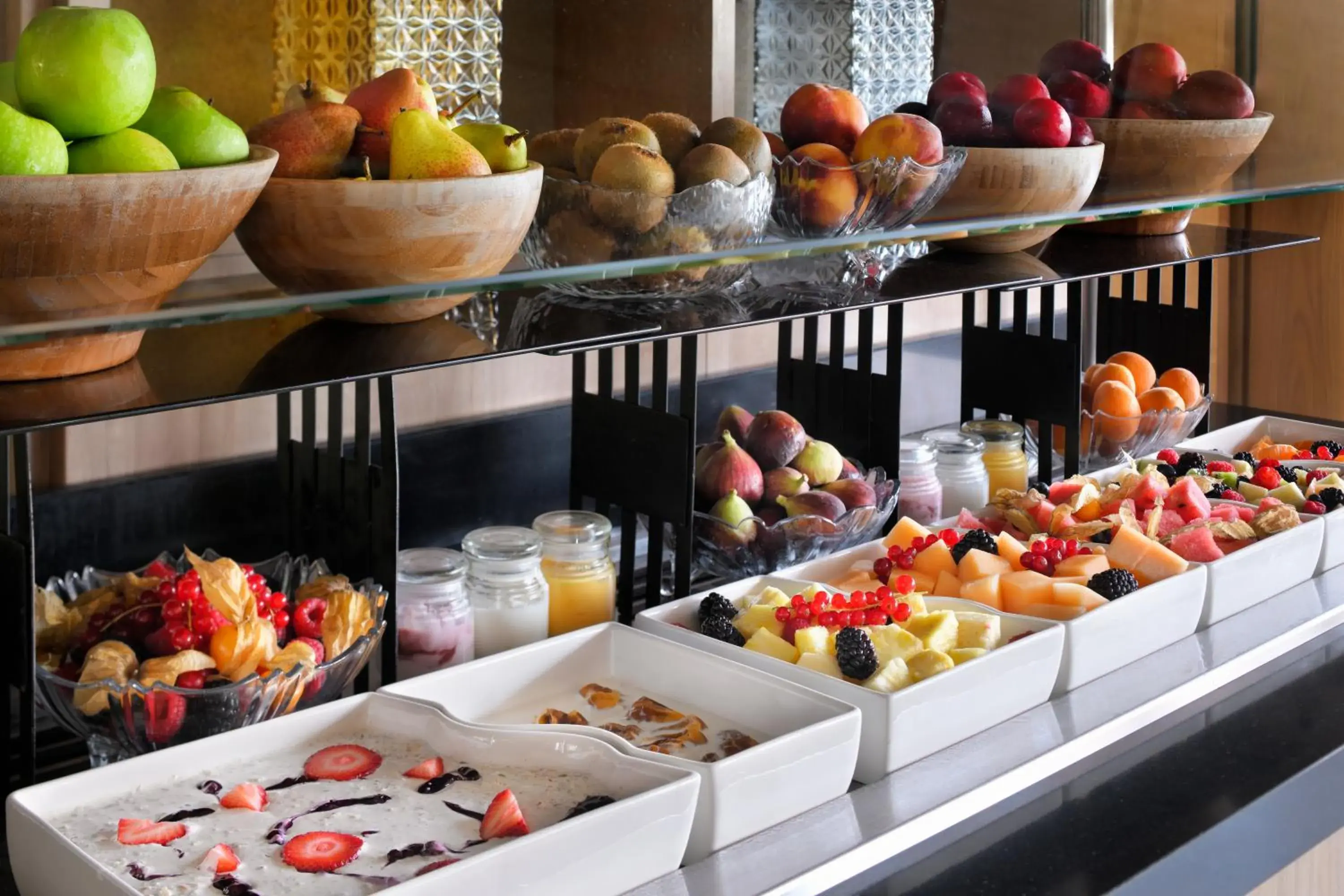 Restaurant/places to eat in Mövenpick Hotel Tahlia Jeddah Restaurant/places to eat in Mövenpick Hotel Tahlia Jeddah