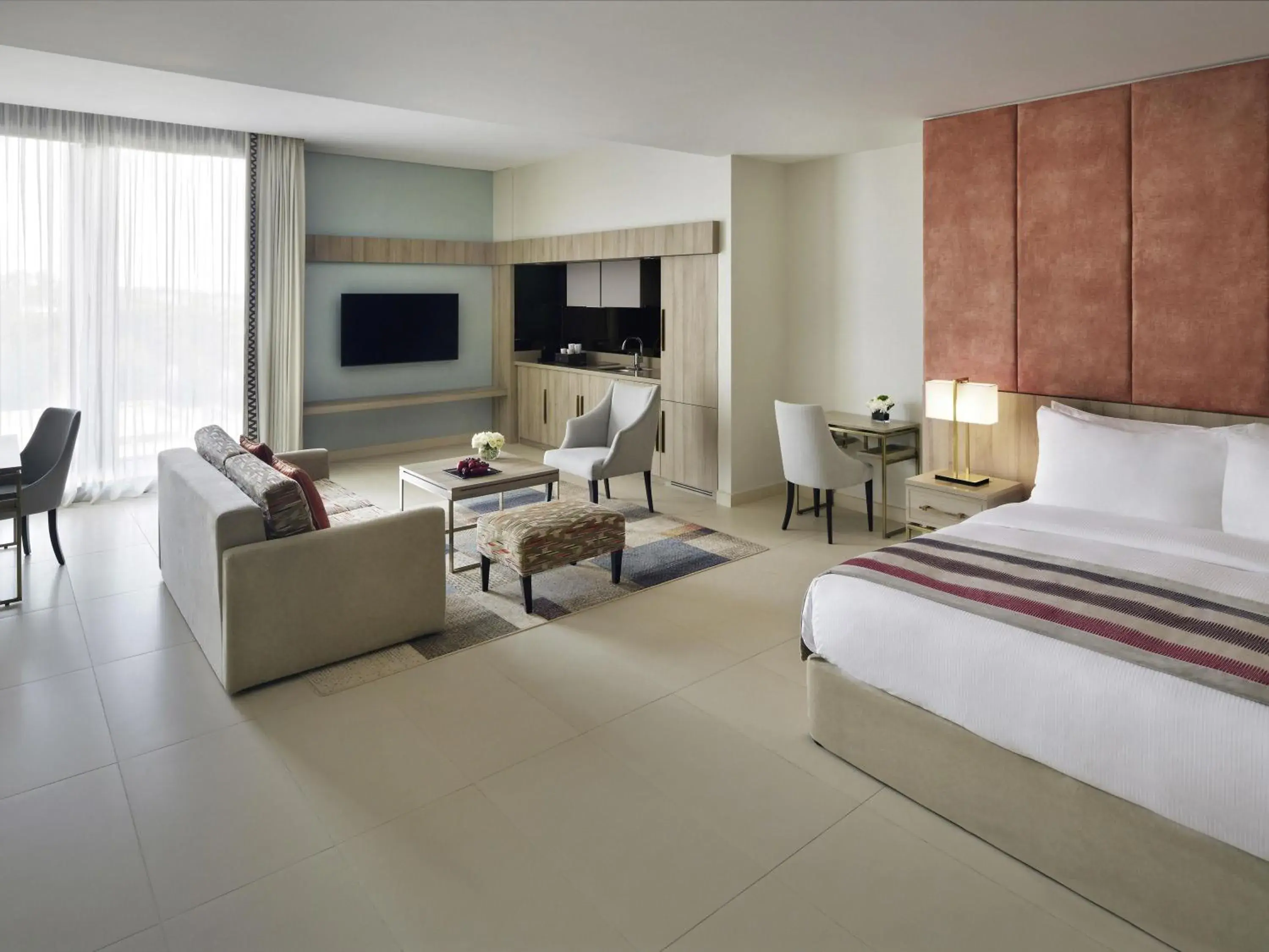 Bedroom, Bed in Mövenpick Hotel Tahlia Jeddah Bedroom, Bed in Mövenpick Hotel Tahlia Jeddah