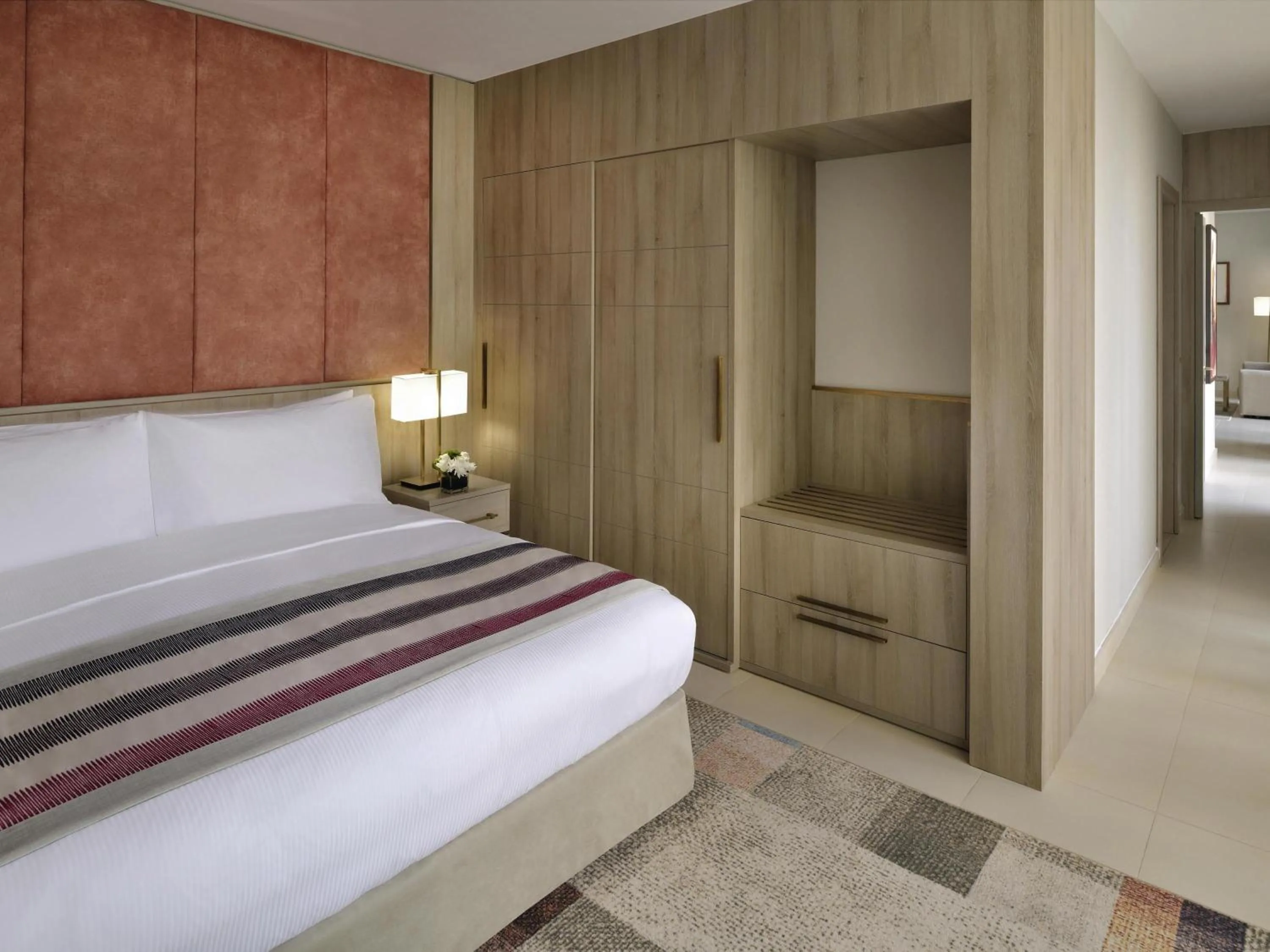 Bedroom, Bed in Mövenpick Hotel Tahlia Jeddah