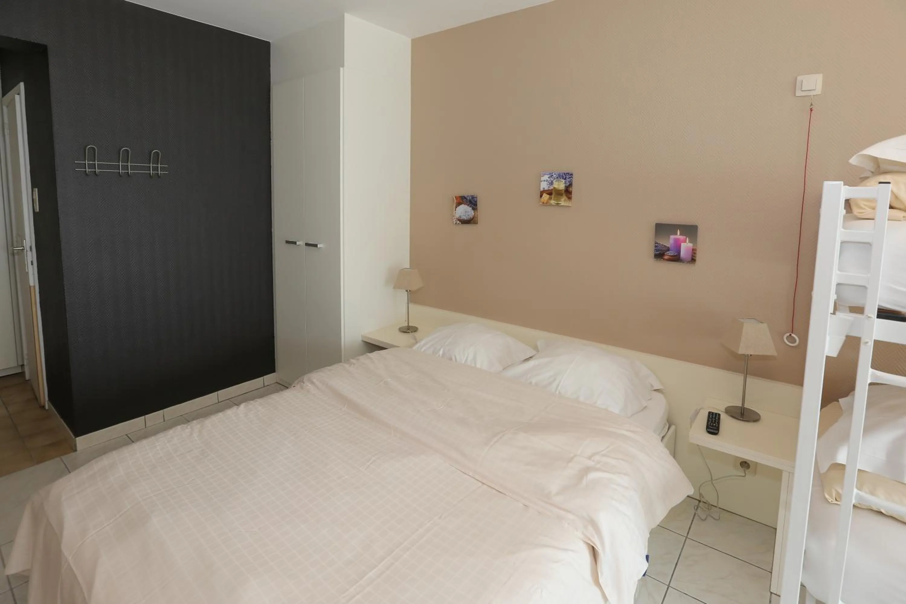 Bed in Hotel De Zeebries