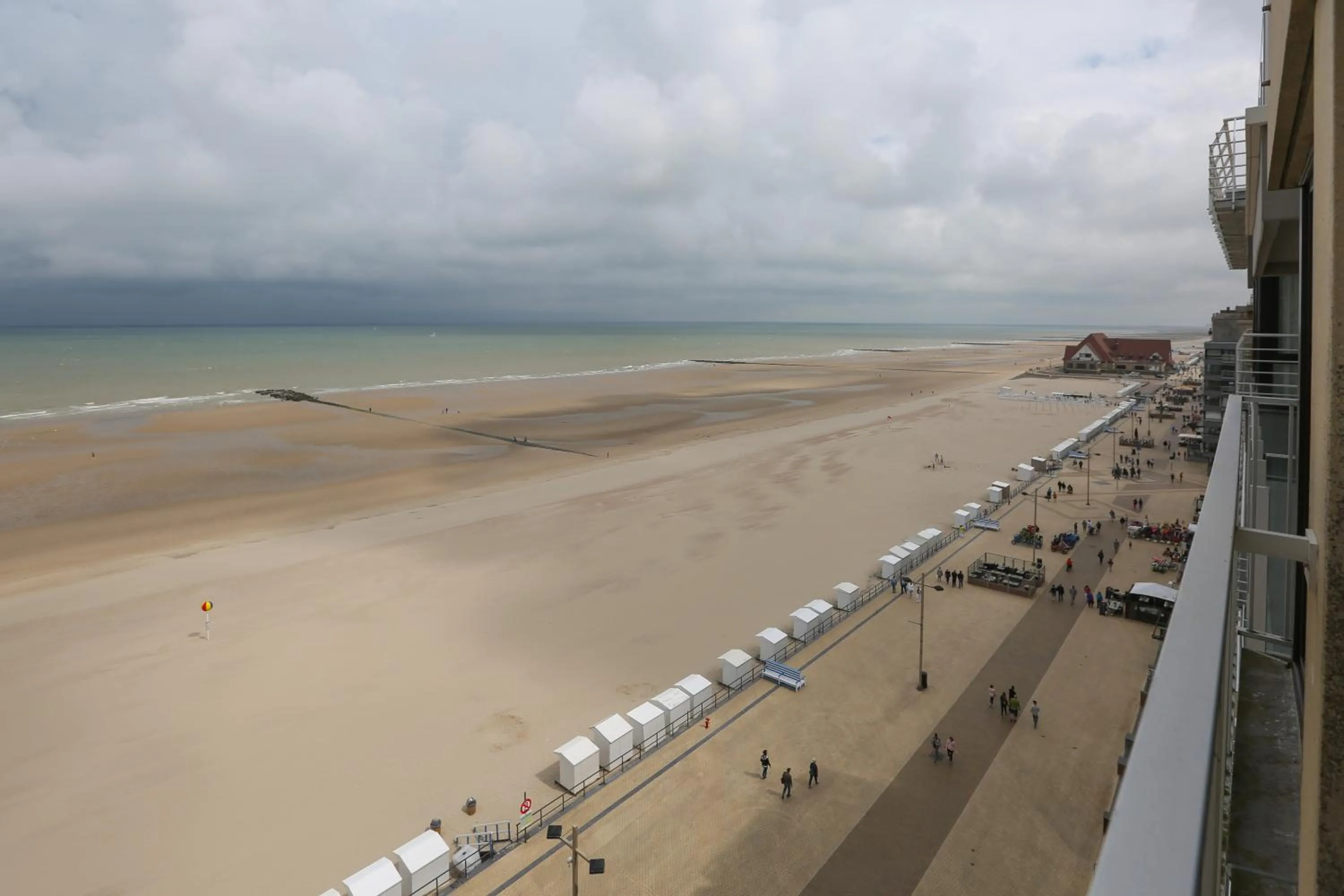 Day in Hotel De Zeebries