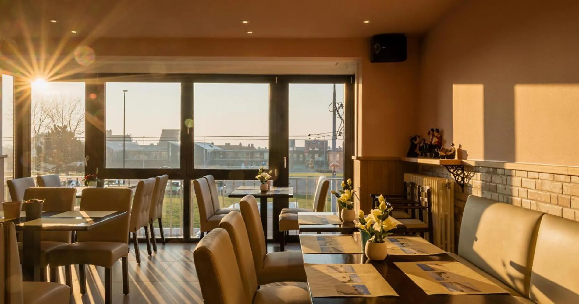 Restaurant/places to eat in Hotel De Zeebries