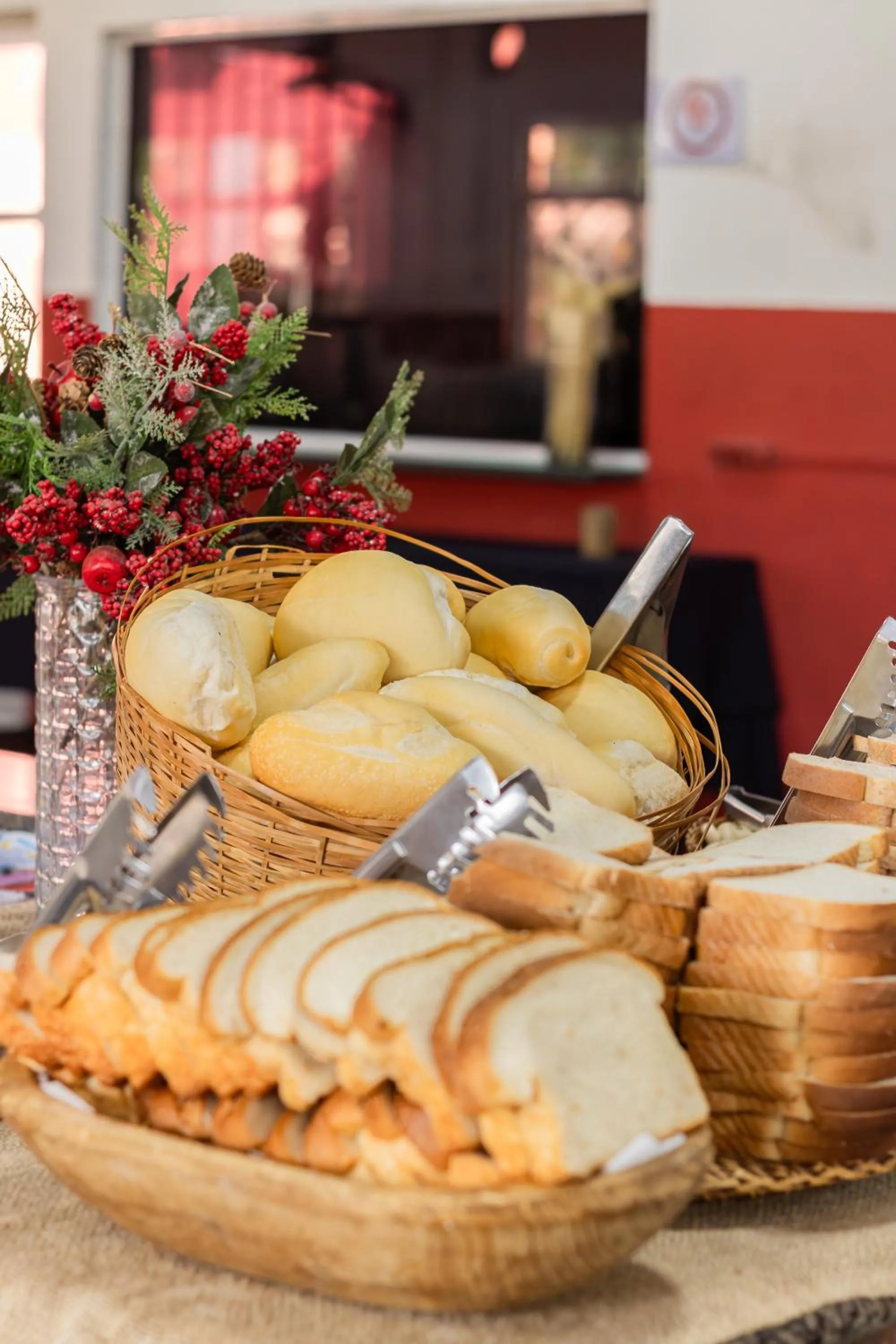 Food and drinks in Ilha Morena Praia Hotel