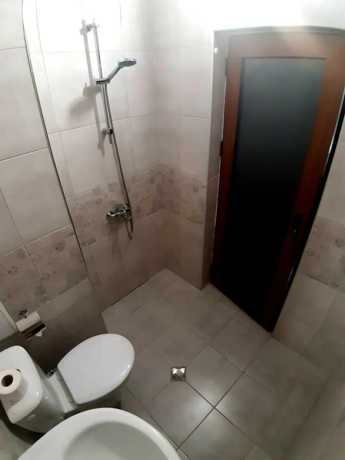 Shower in Family Hotel Pautalia