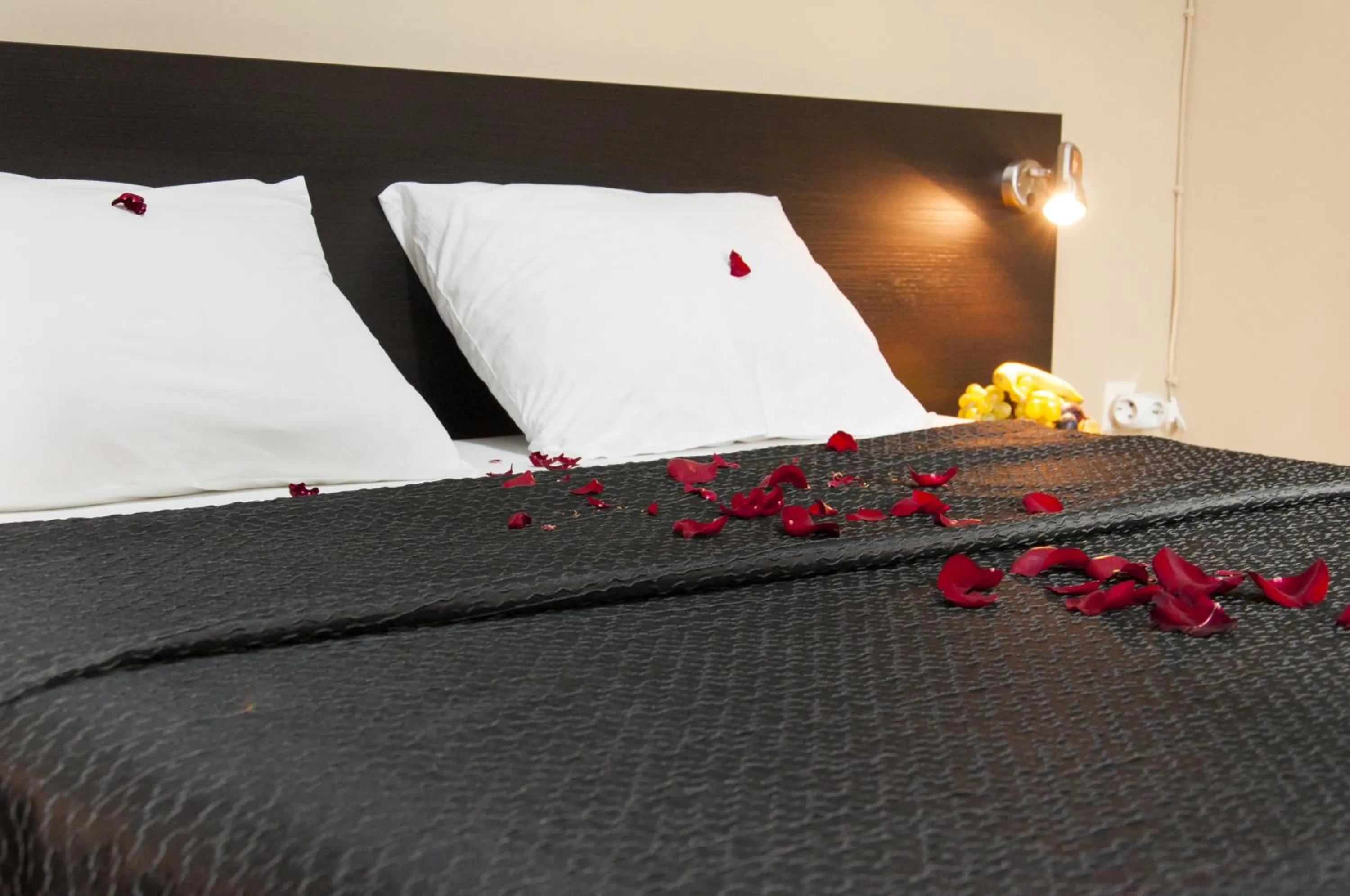 Bedroom, Bed in Family Hotel Pautalia