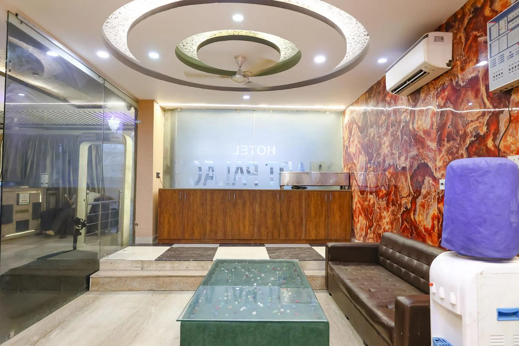 Seating area in Hotel HSP Suites - Nr IGI Airport, New Delhi