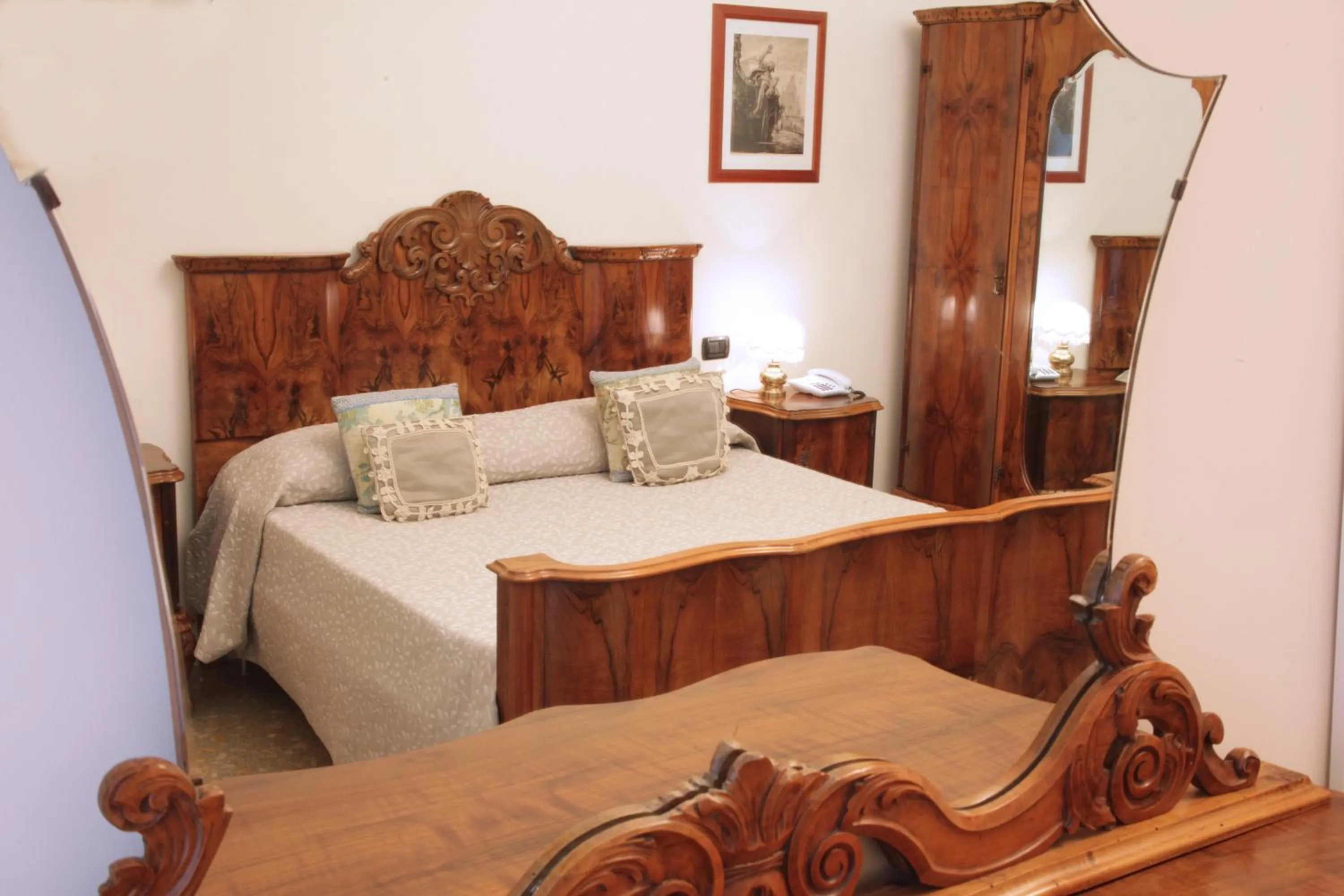 Bedroom, Bed in Domus Real Cardello