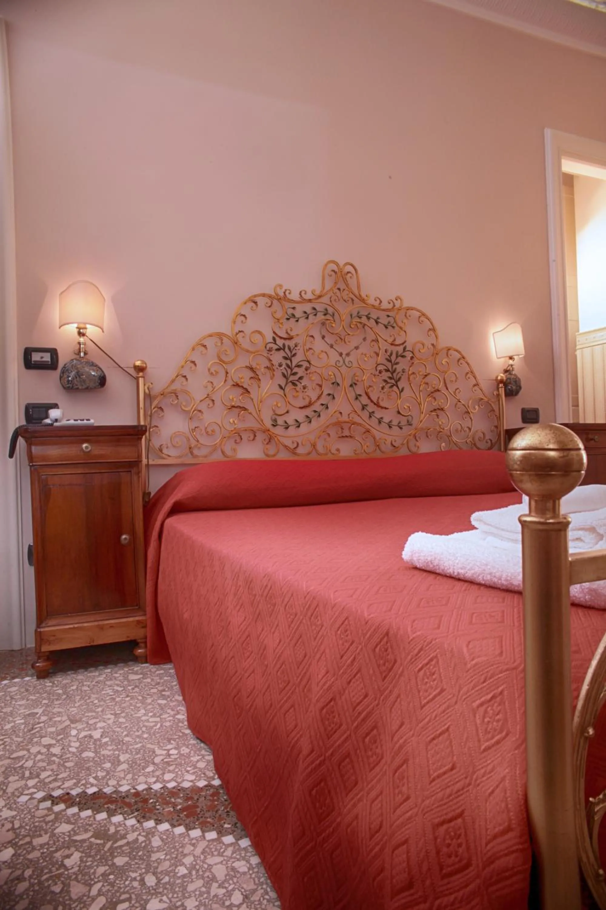 Bedroom, Bed in Domus Real Cardello