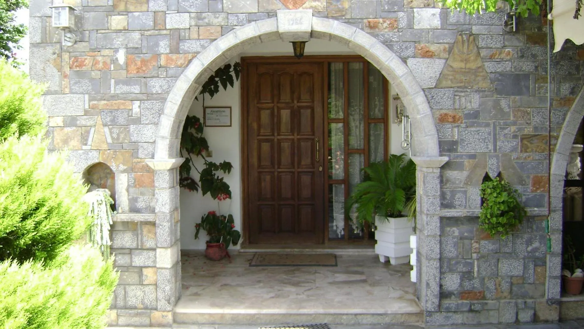 Facade/entrance in Irene Villa
