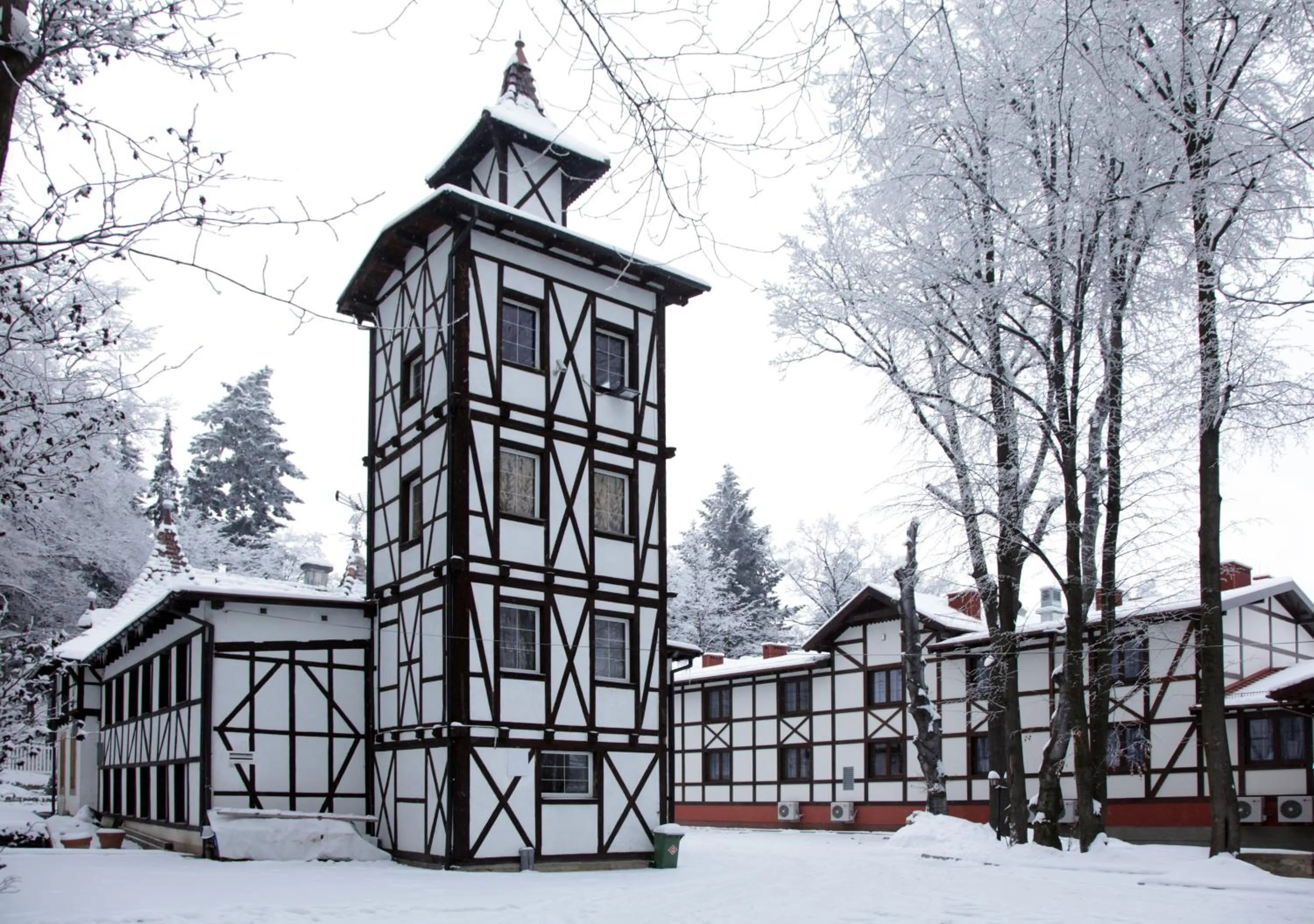 Facade/entrance in Bukowy Dworek