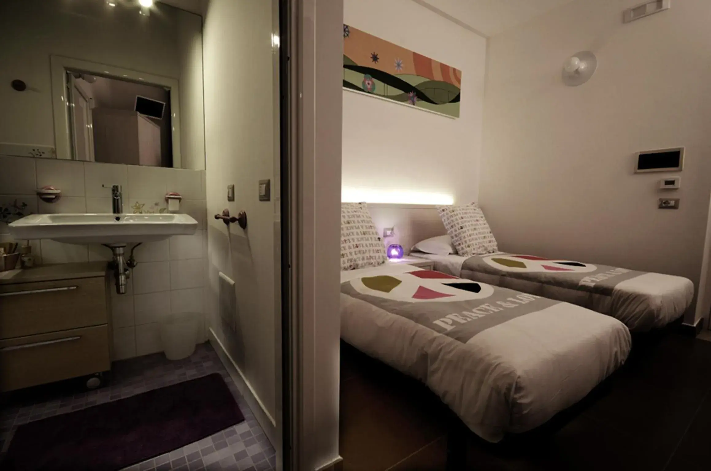 Twin Room - single occupancy in Bedrooms B&B Twin Room - single occupancy in Bedrooms B&B