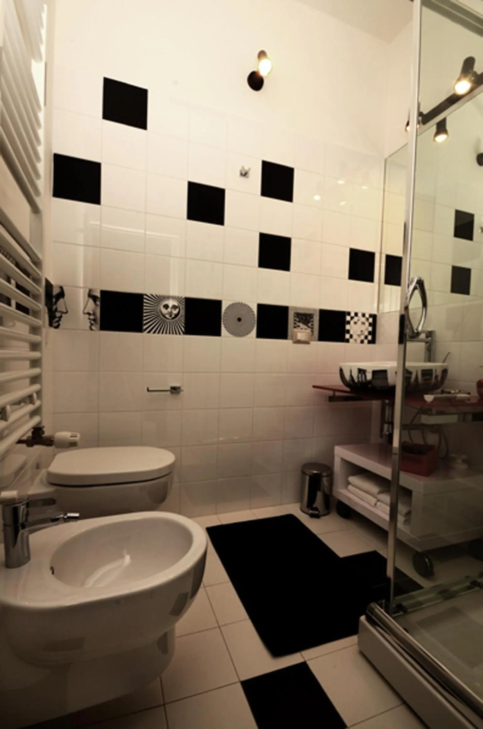 Shower in Bedrooms B&B