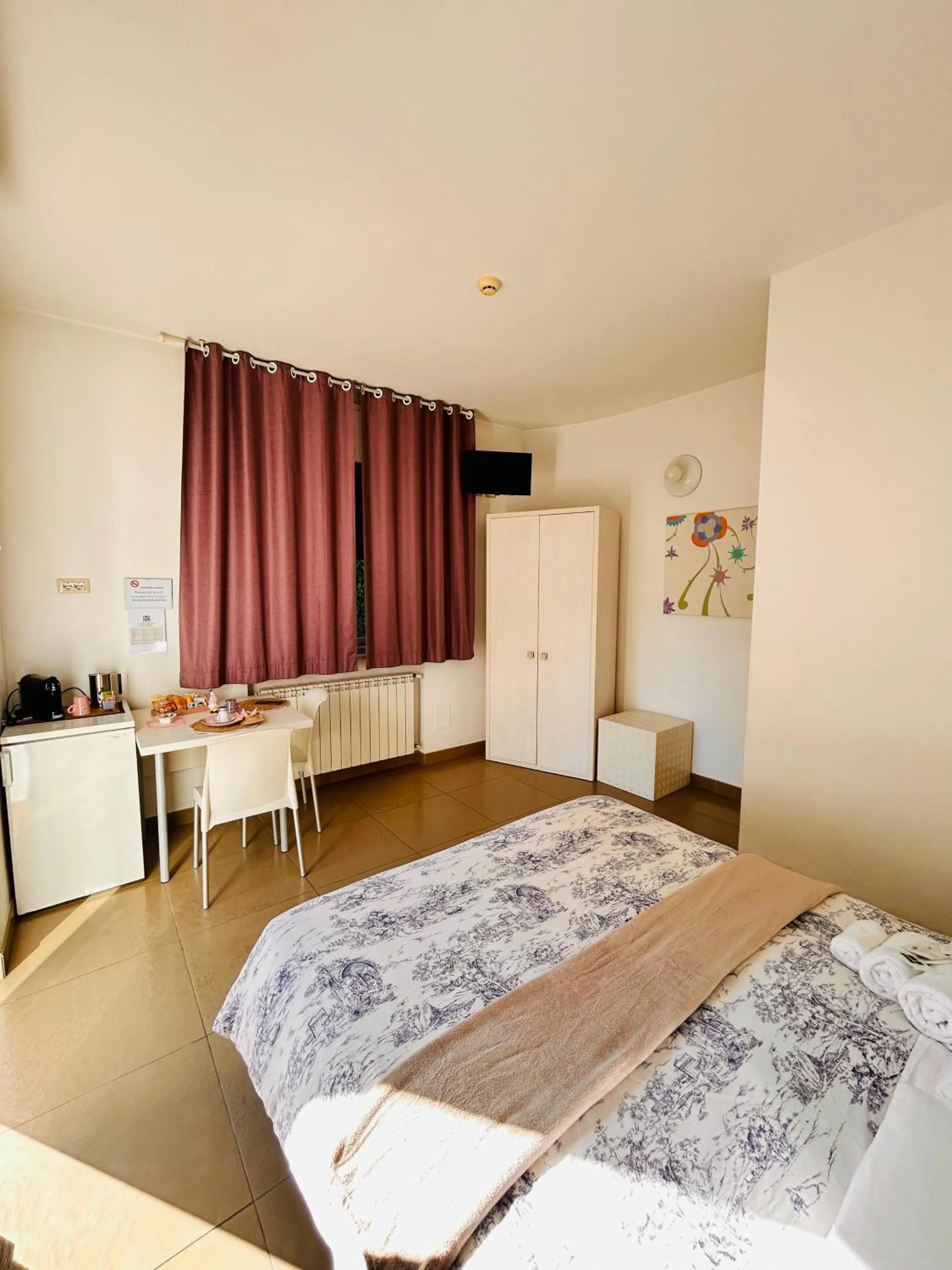 Photo of the whole room, Bed in Bedrooms B&B